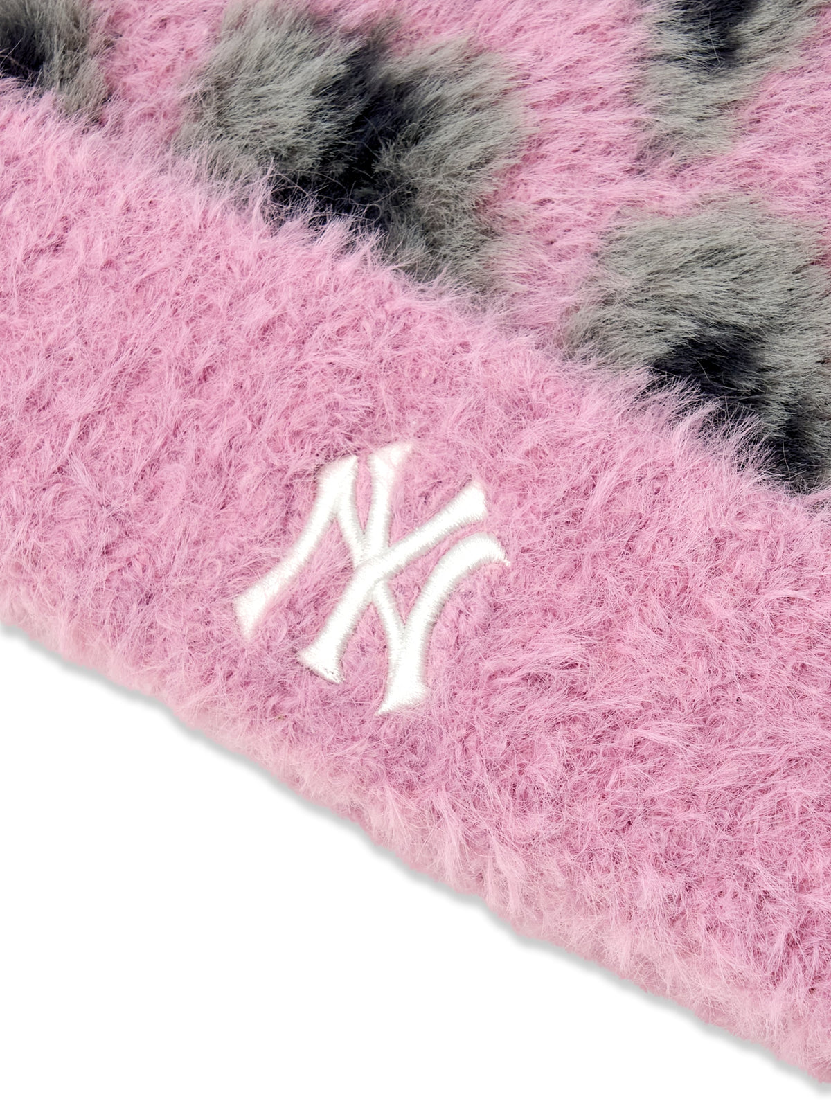 MLB Korea - MLB Leopard Meow Beanie New York Yankees (Lavender) product image 5 | TRAB K-Fashion Australia