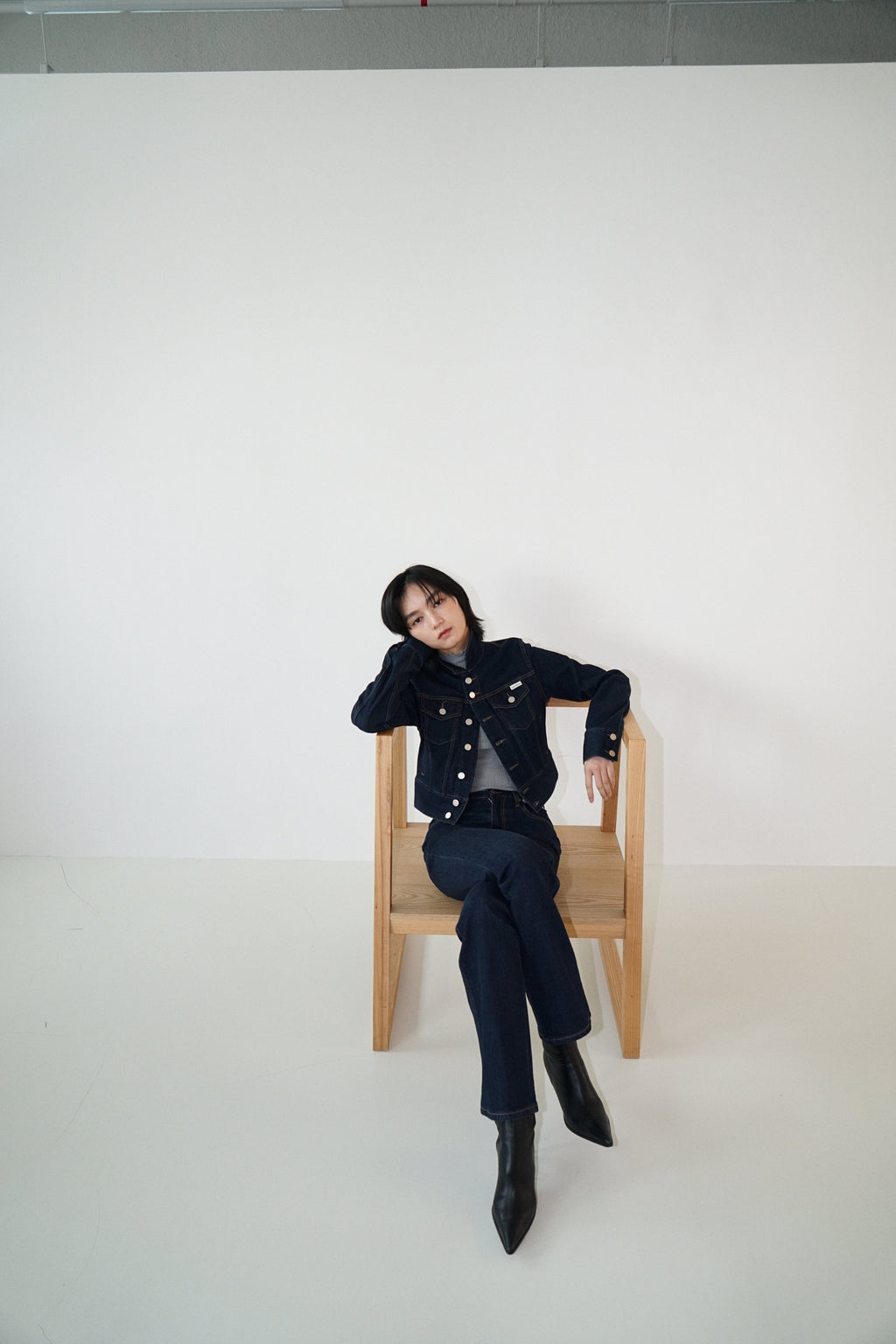 Kimhe Kim - Lesley Denim Cropped Jacket (Indigo Blue) product image 8 | TRAB K-Fashion Australia