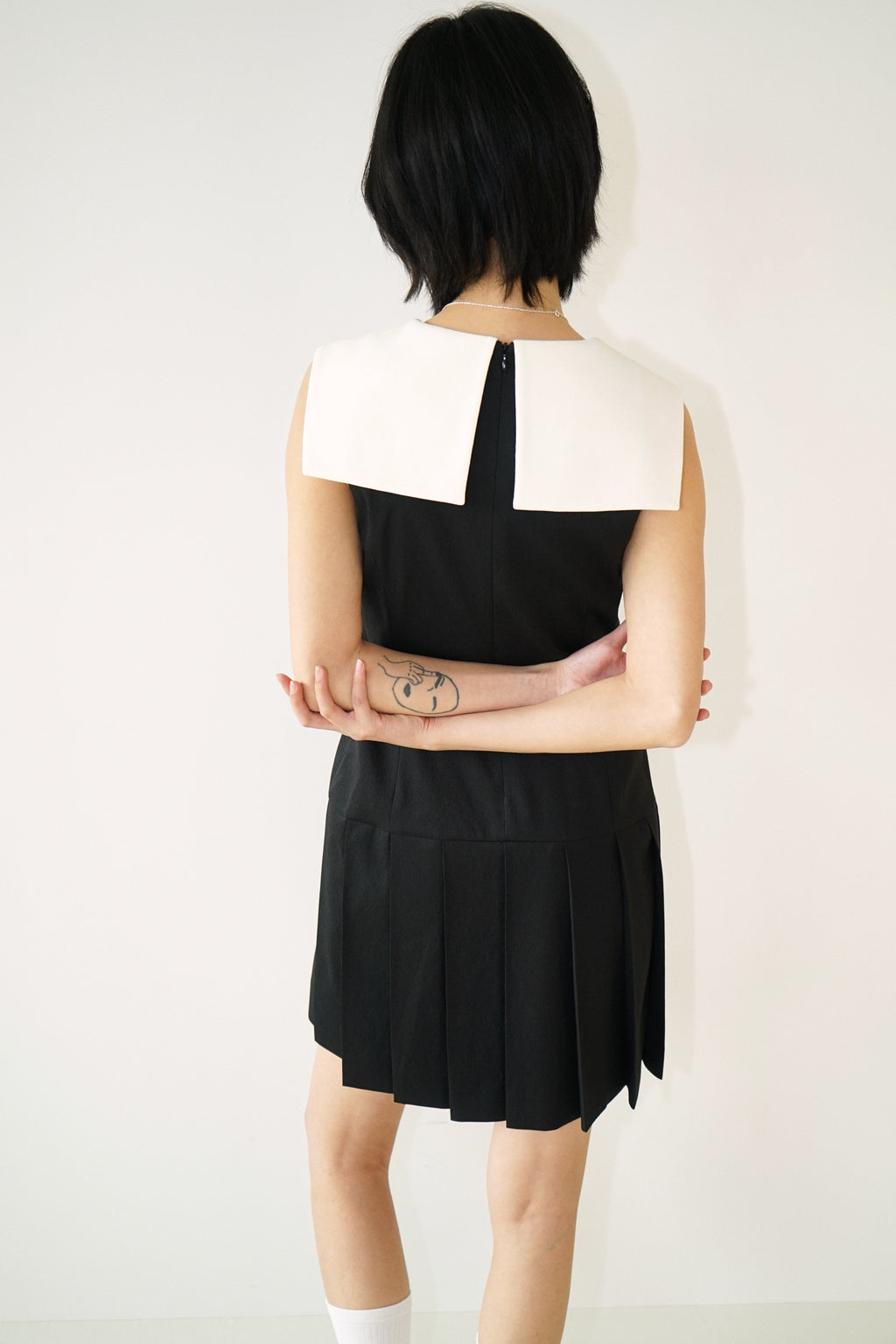 Kimhe Kim - Malevich Sailor Collar Pleated Sleeveless Dress (Black/Ivory) product image 6 | TRAB K-Fashion Australia