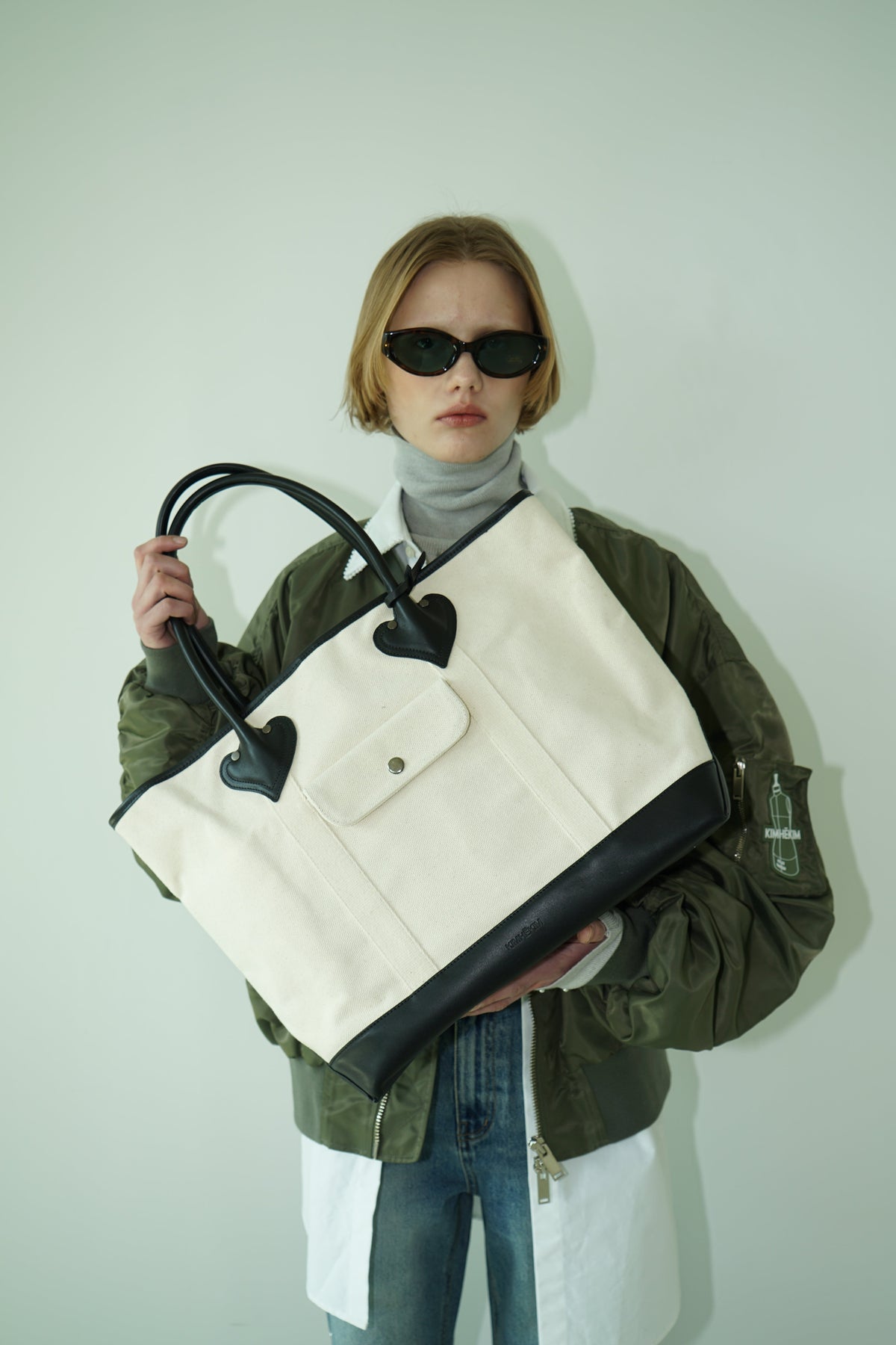 Kimhe Kim - L'amour Canvas Tote Bag (Ivory) product image 1 | TRAB K-Fashion Australia