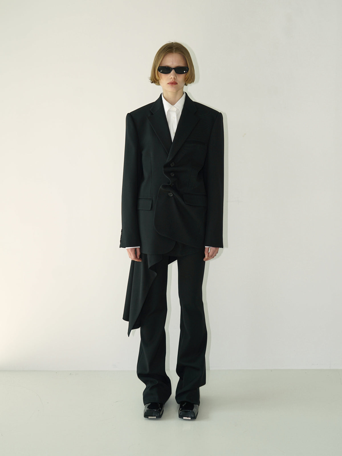 Kimhe Kim - Claude Jacket (Black) product image 1 | TRAB K-Fashion Australia