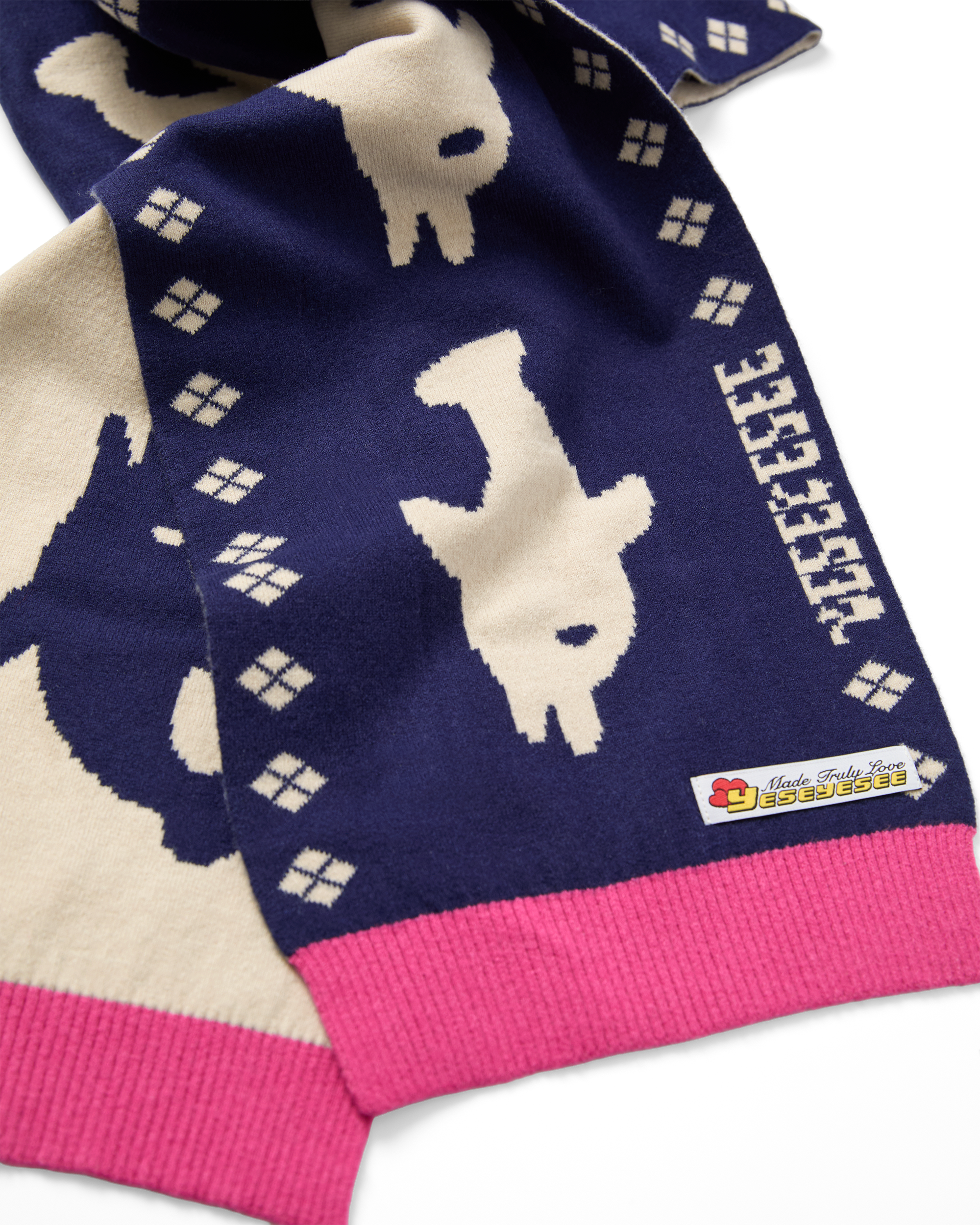 yeseyesee - Dolphin Knit Scarf (Navy) product image 3 | TRAB K-Fashion Australia