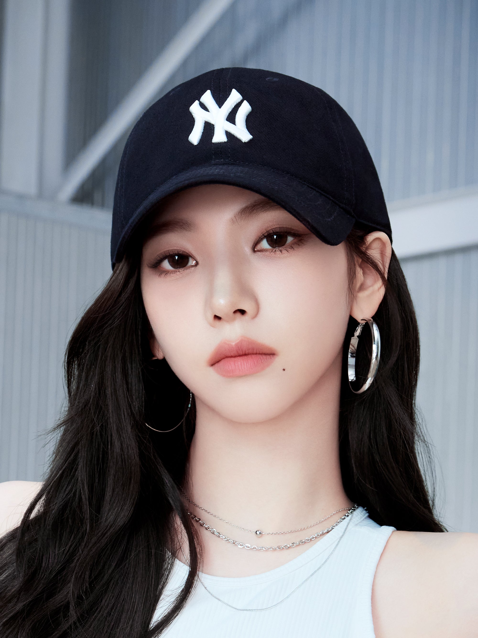 MLB Korea - MLB Ace Unstructured Ball Cap New York Yankees (Black) product image 1 | TRAB K-Fashion Australia