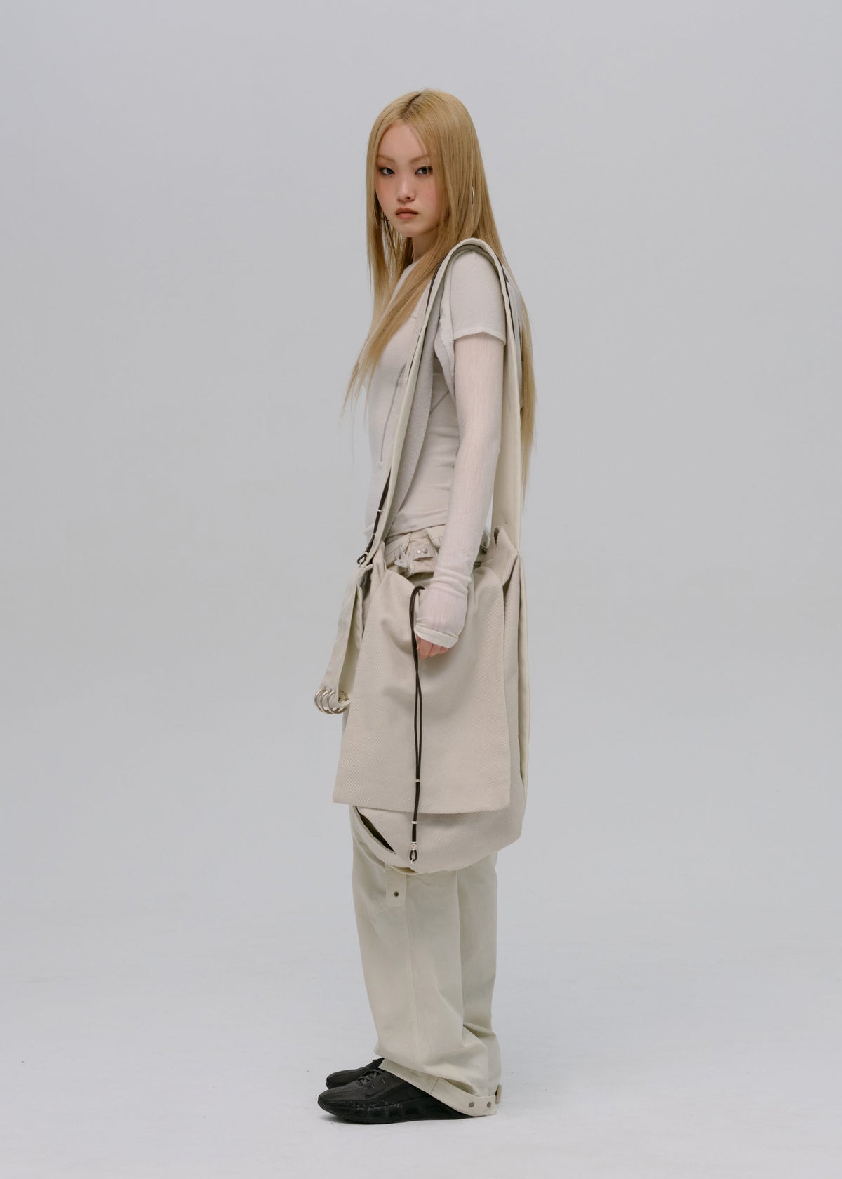 Hyein Seo - Low-Rise Pants (Ivory) product image 5 | TRAB K-Fashion Australia