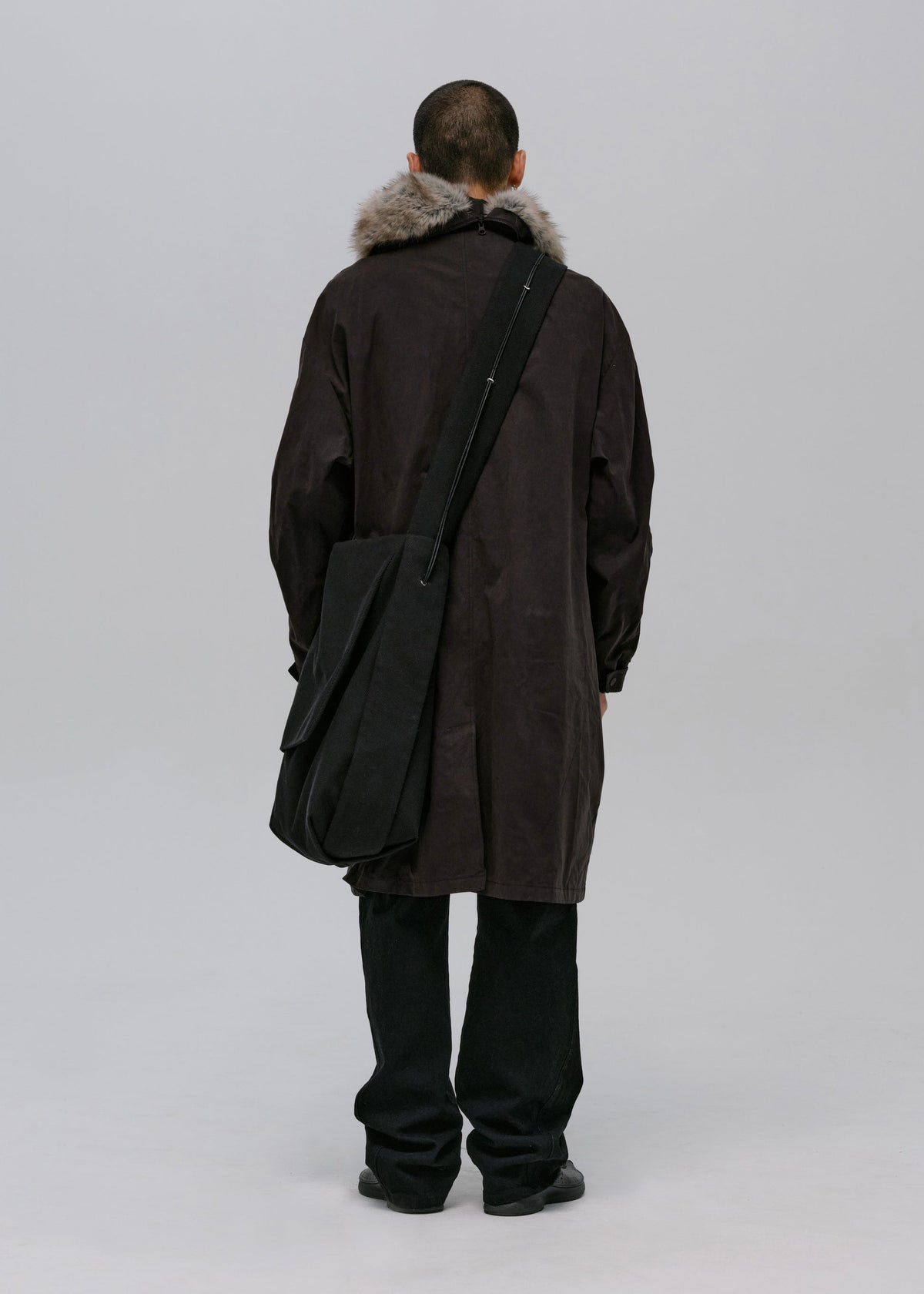 Hyein Seo - Field Parka w/ Detachable Fur Hoodie (Black) product image 5 | TRAB K-Fashion Australia