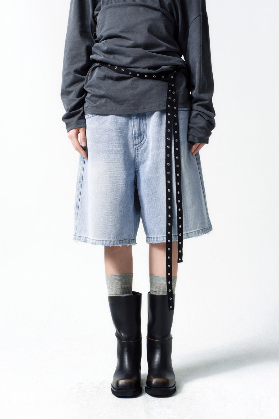 Insilence - Wide Bermuda Denim (Light Blue) product image 2 | TRAB K-Fashion Australia