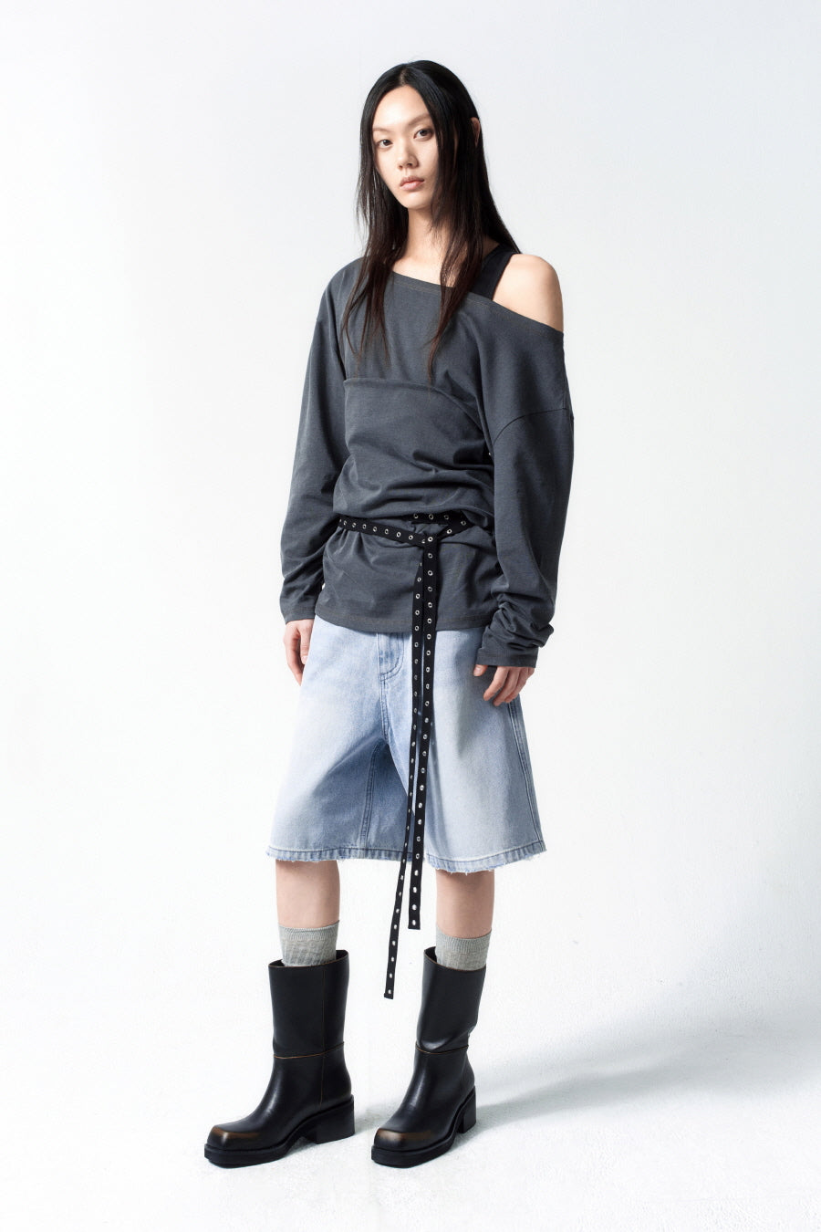Insilence - Wide Bermuda Denim (Light Blue) product image 3 | TRAB K-Fashion Australia