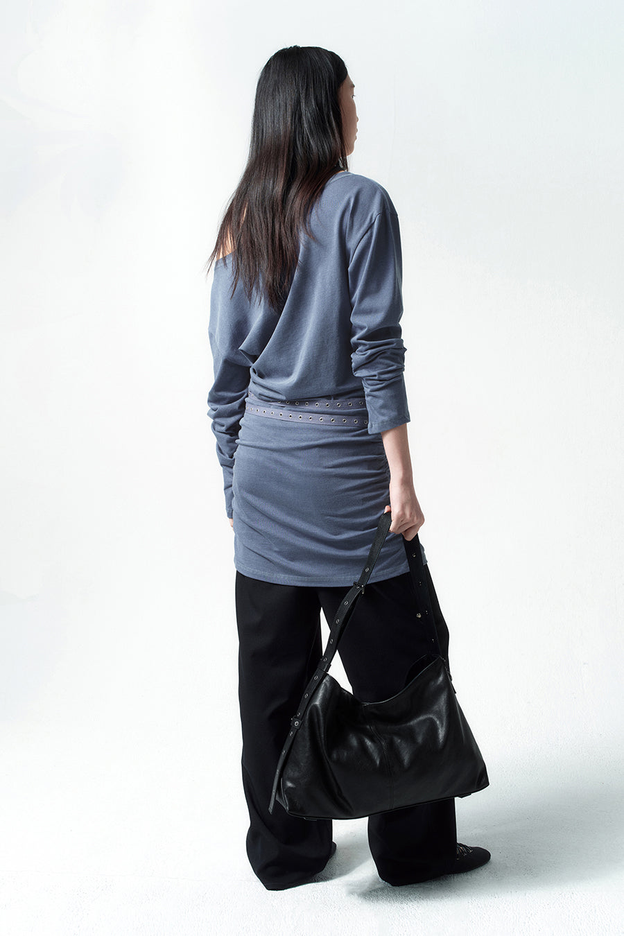 Insilence - Stud Strap Bag (Black) product image 3 | TRAB K-Fashion Australia