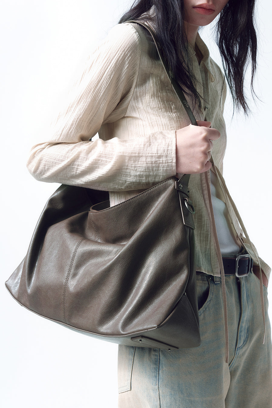 Insilence - Stud Strap Bag (Grey Brown) product image 4 | TRAB K-Fashion Australia