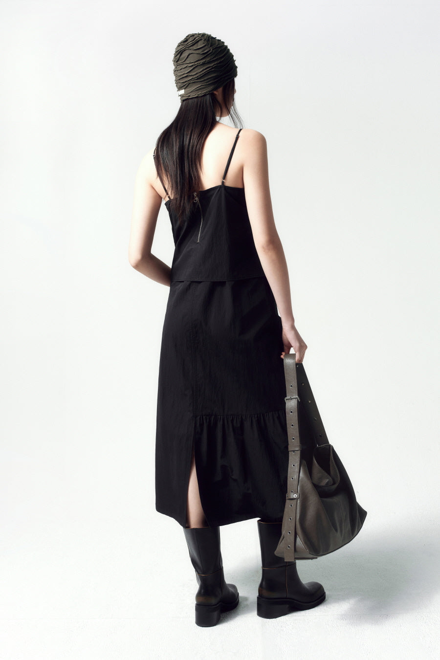 Insilence - Parachute Shirring One Piece (Black) product image 4 | TRAB K-Fashion Australia
