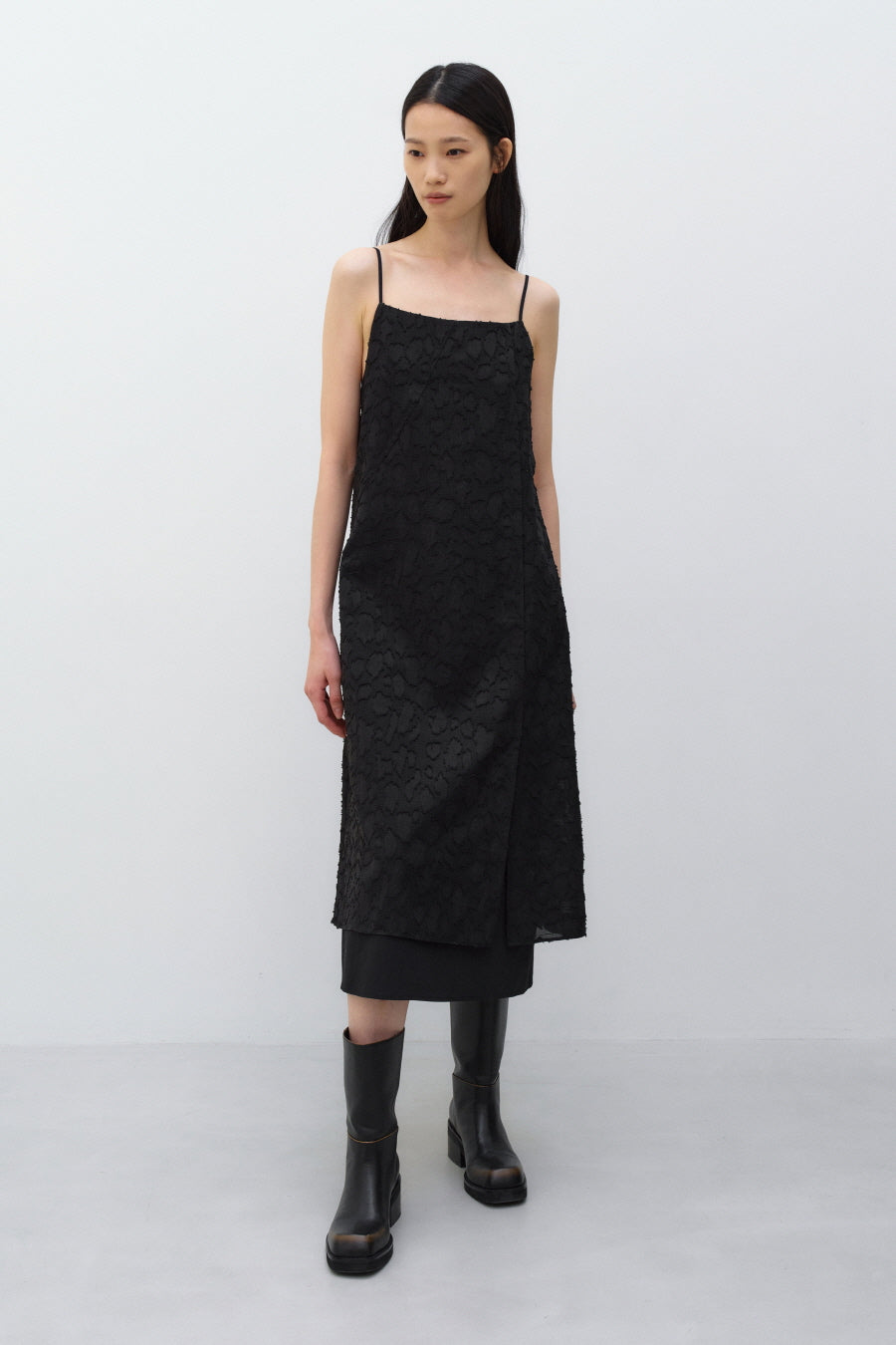 Insilence - Textured Jacquard Dress (Black) product image 5 | TRAB K-Fashion Australia