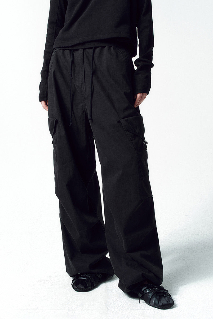 Insilence - Washed Flight Cargo Pants (Black) product image 2 | TRAB K-Fashion Australia
