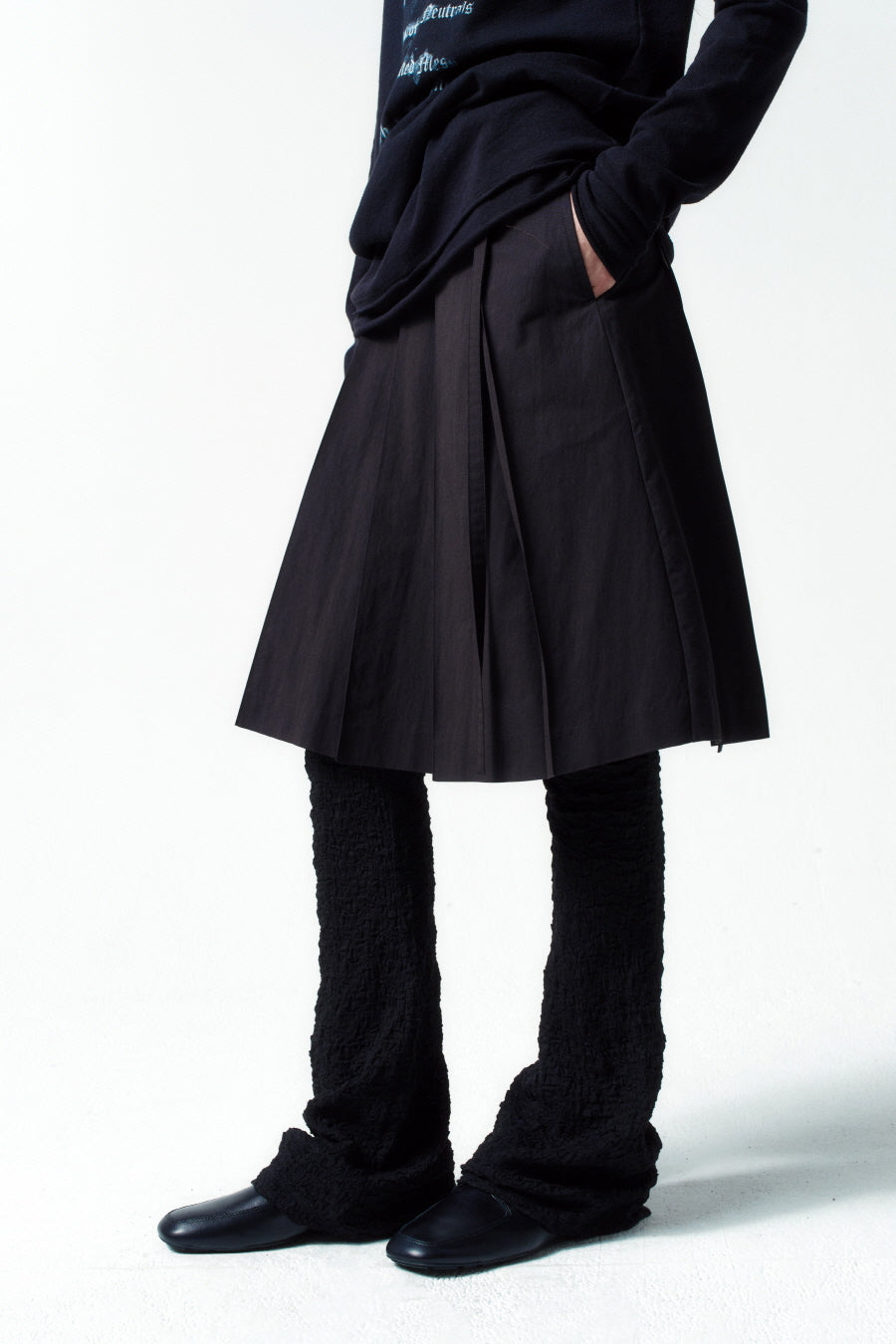 Insilence - Flare Fit Lace Pants (Black) product image 7 | TRAB K-Fashion Australia