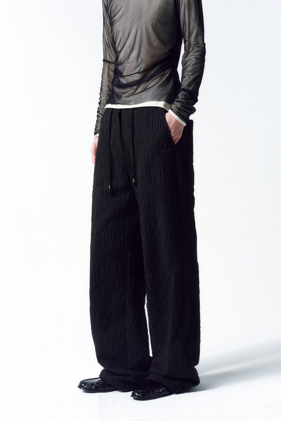 Insilence - Textured Crease Pants (Black) product image 2 | TRAB K-Fashion Australia