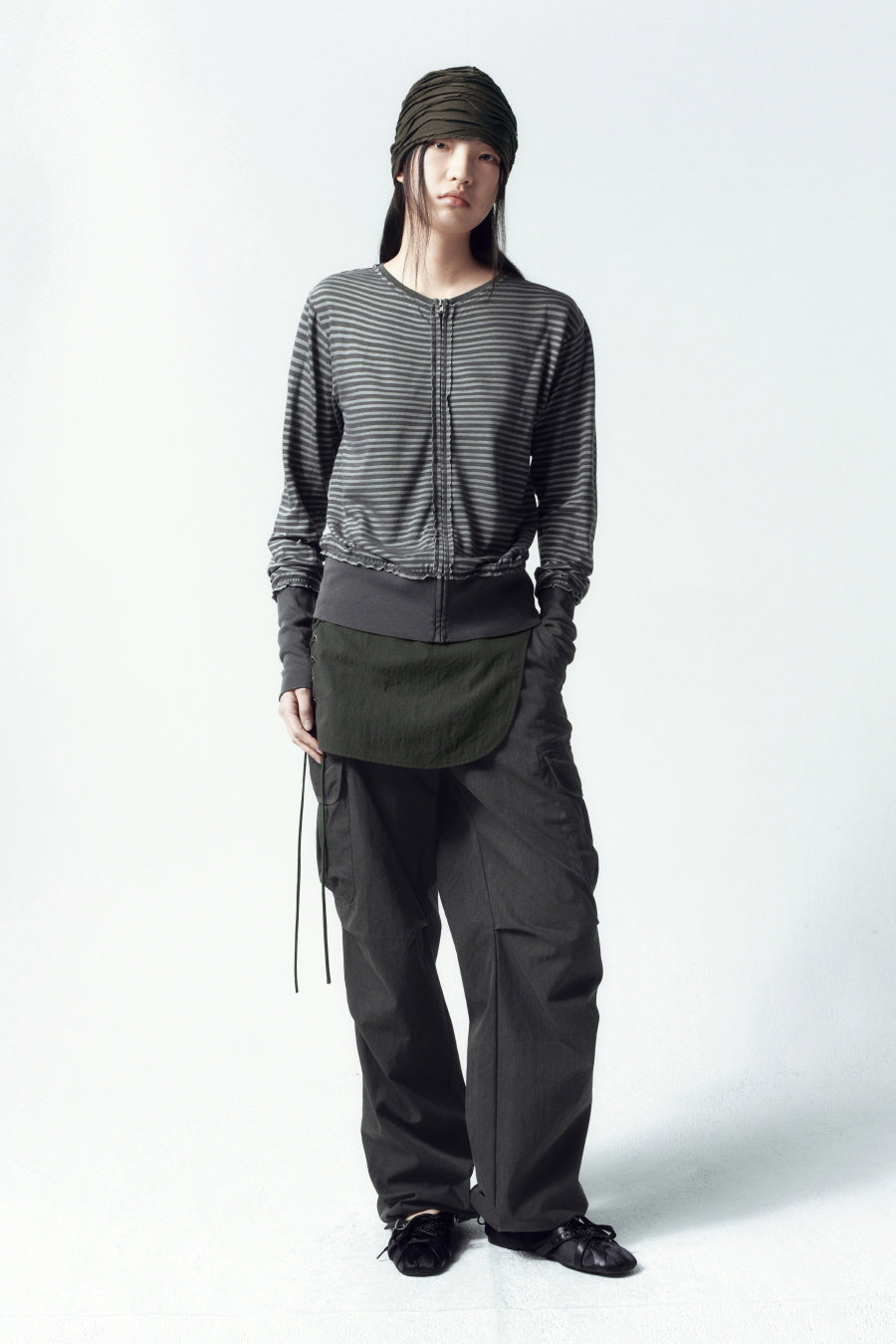 Insilence - Ashed Semi-Wide Cargo Pants (Charcoal) product image 1 | TRAB K-Fashion Australia