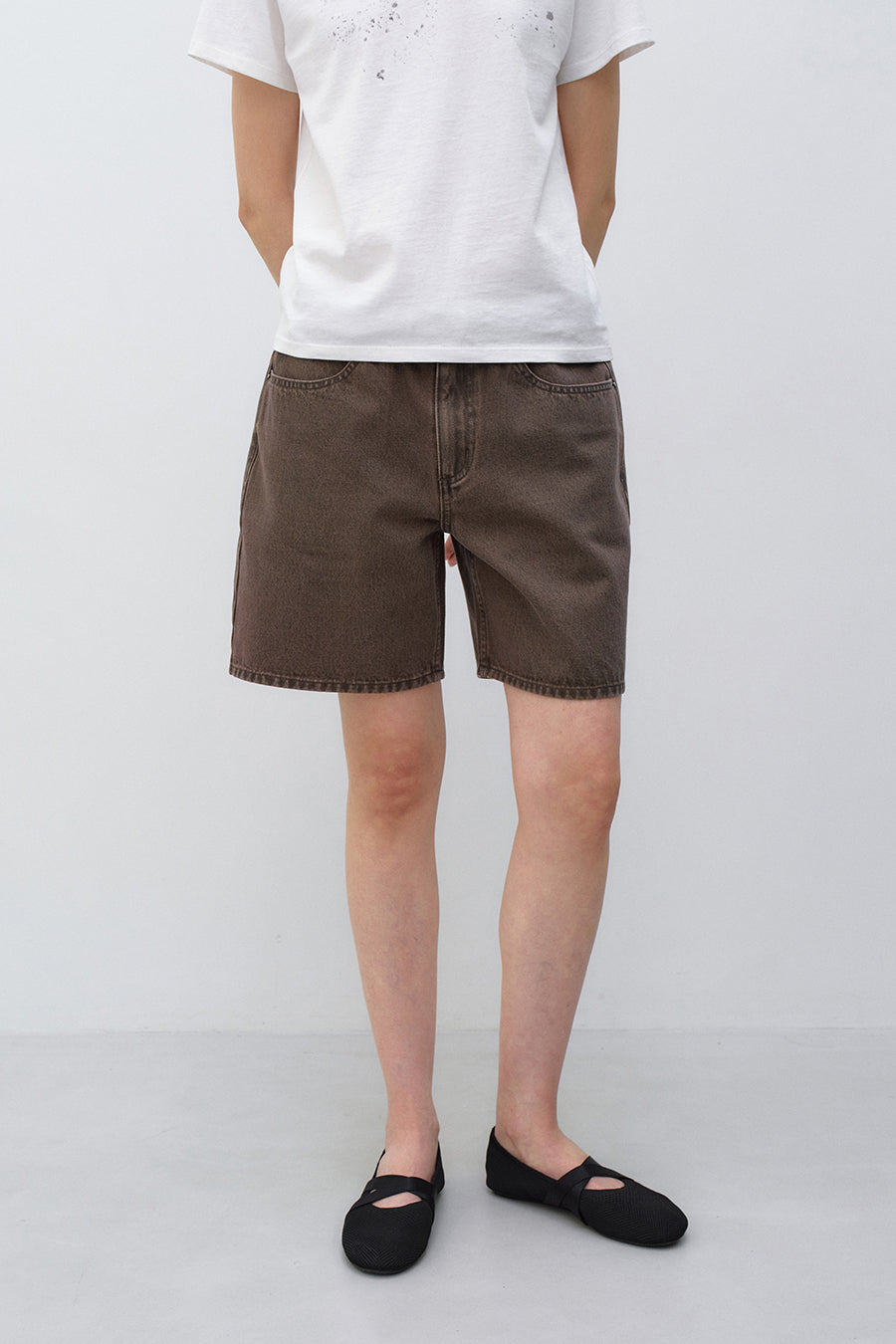 Insilence - Low Bermuda Pants (Brown) product image 3 | TRAB K-Fashion Australia