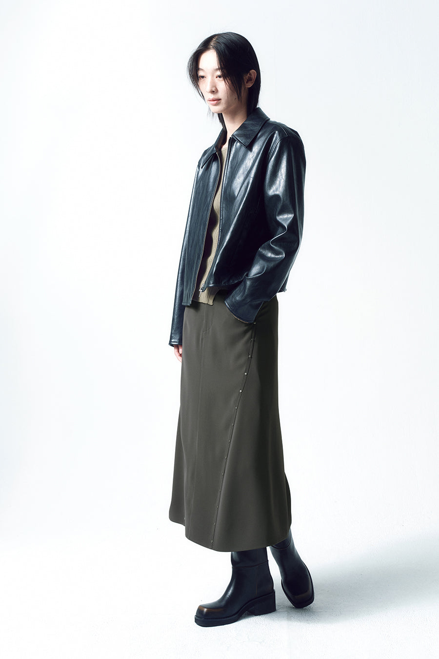 Insilence - Curved Stud Skirt (Charcoal) product image 7 | TRAB K-Fashion Australia