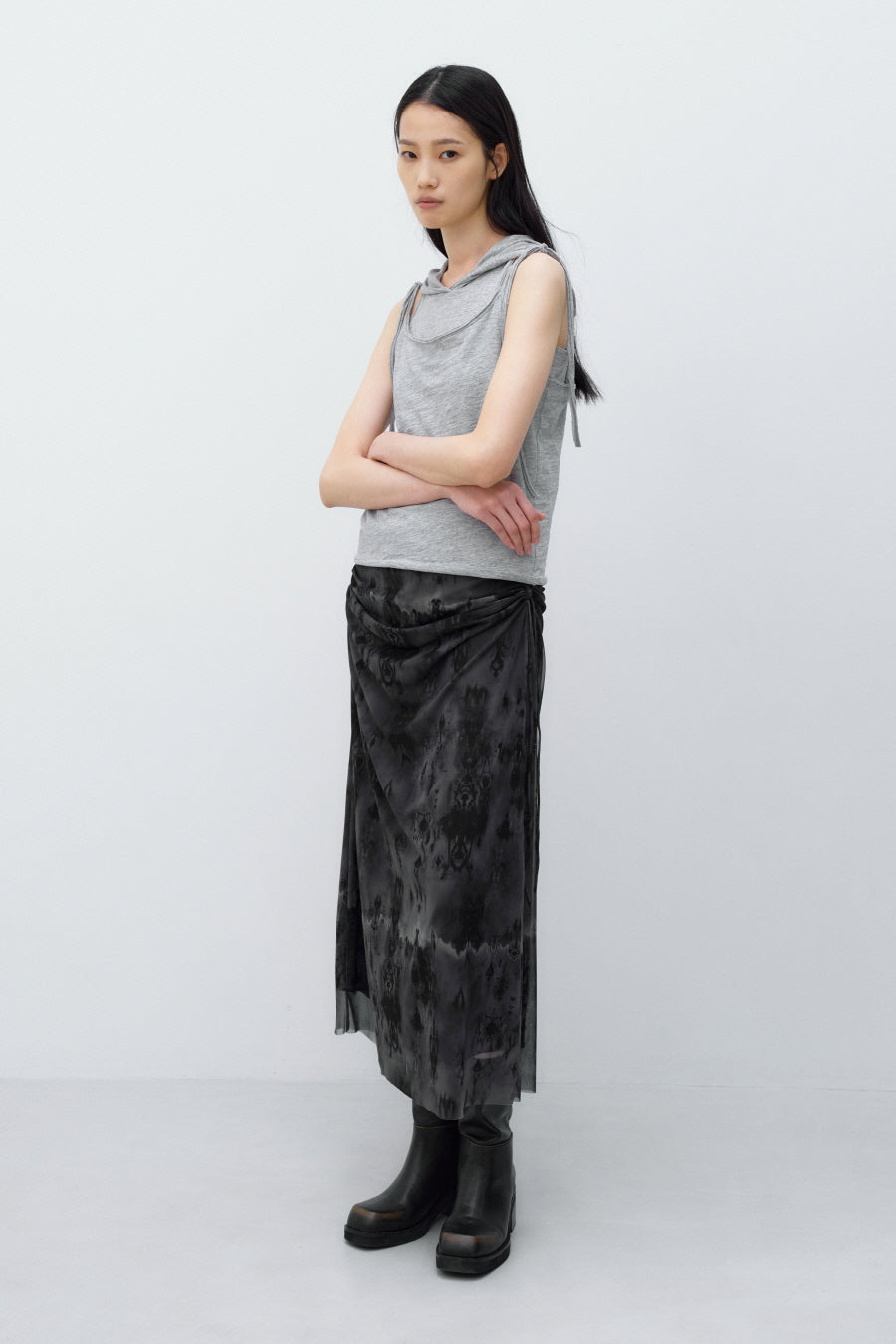 Insilence - Two-way Mesh Graphic Skirt (Black) product image 4 | TRAB K-Fashion Australia