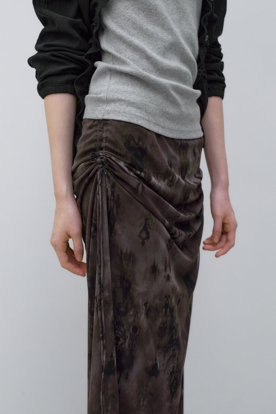Insilence - Two-way Mesh Graphic Skirt (Brown) product image 3 | TRAB K-Fashion Australia