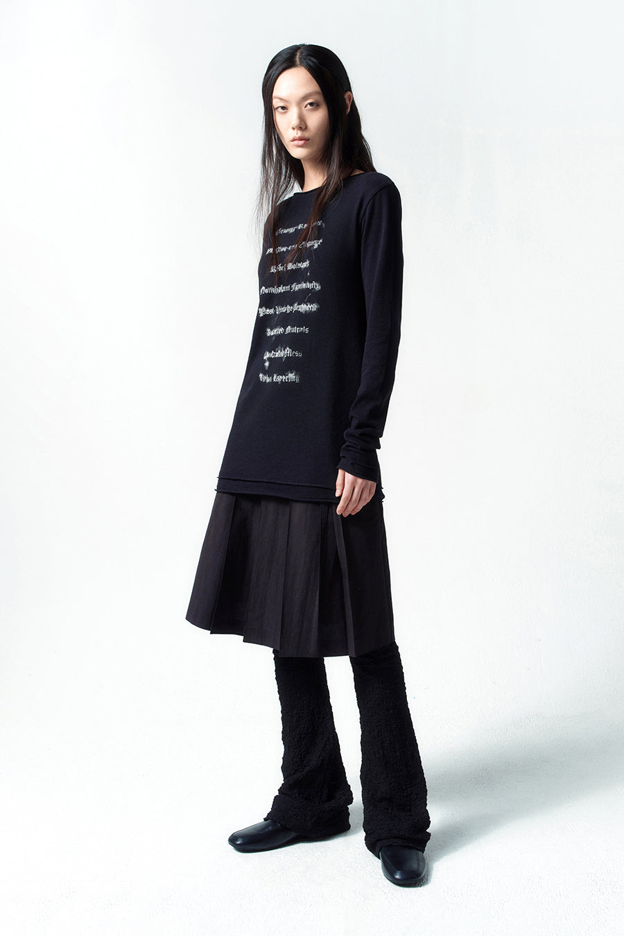 Insilence - Low Cotton Pleated Skirt (Black) product image 5 | TRAB K-Fashion Australia