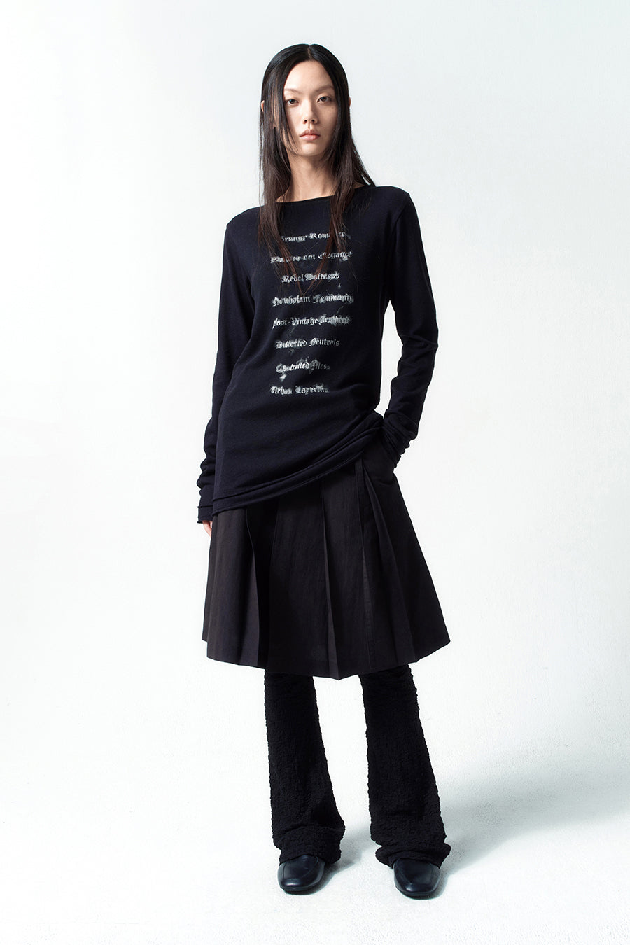 Insilence - Lettering Cotton Linen Long Sleeve (Black) product image 2 | TRAB K-Fashion Australia
