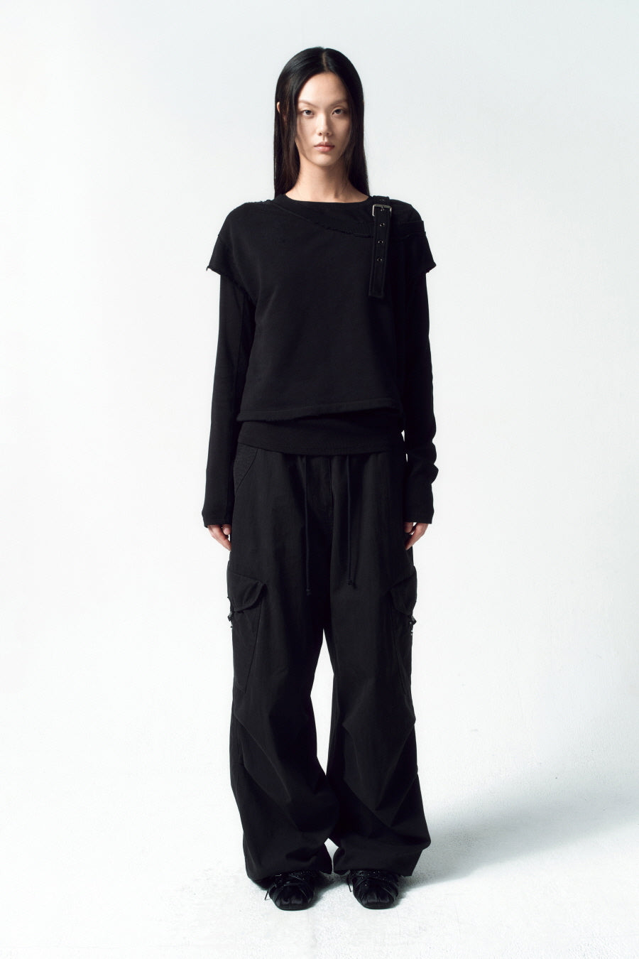Insilence - Unbalanced Layered Top (Black) product image 5 | TRAB K-Fashion Australia