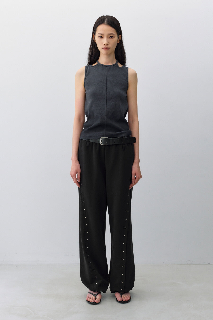 Insilence - Gradient Strap Sleeveless (Charcoal) product image 2 | TRAB K-Fashion Australia