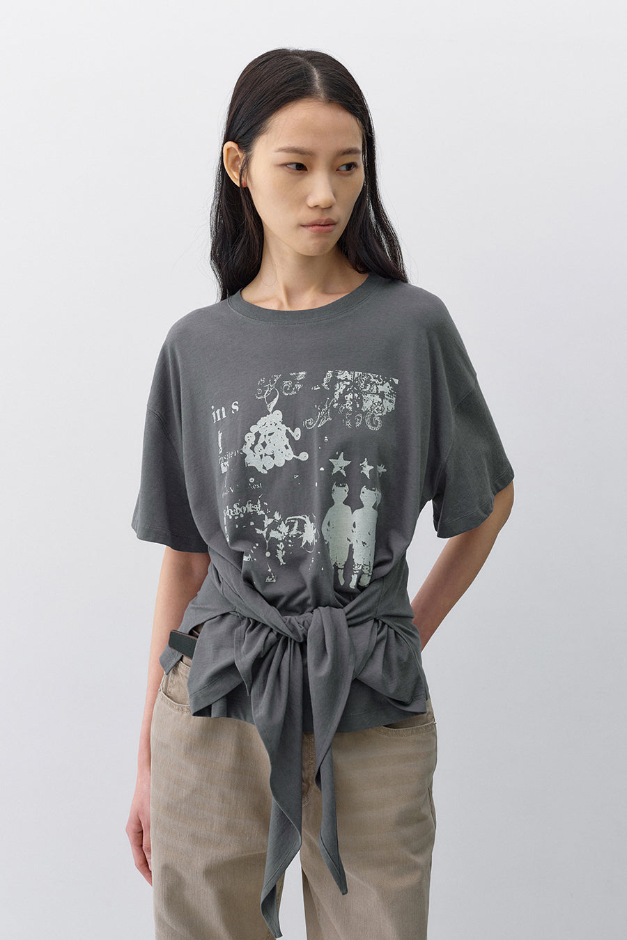 Insilence - Knotted Graphic T-shirt (Charcoal) product image 6 | TRAB K-Fashion Australia