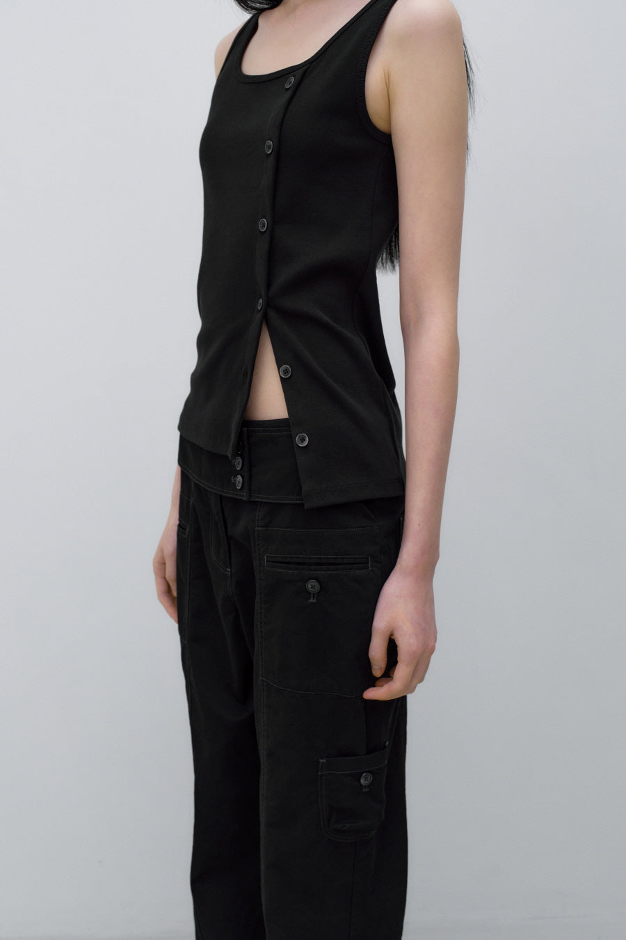 Insilence - Wearable Button Sleeveless (Black) product image 3 | TRAB K-Fashion Australia