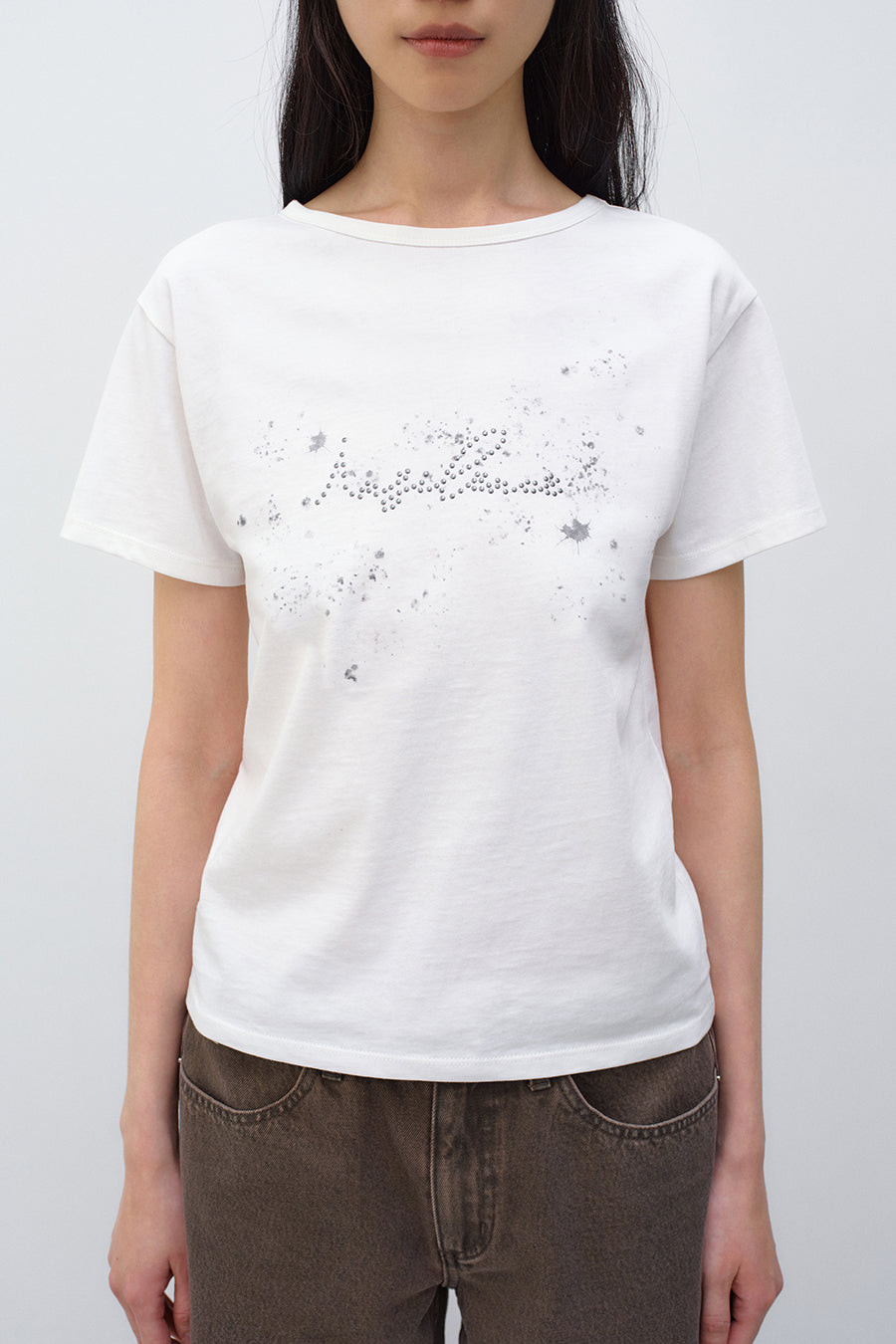 Insilence - Lettering Hotfix T-shirt (White) product image 3 | TRAB K-Fashion Australia