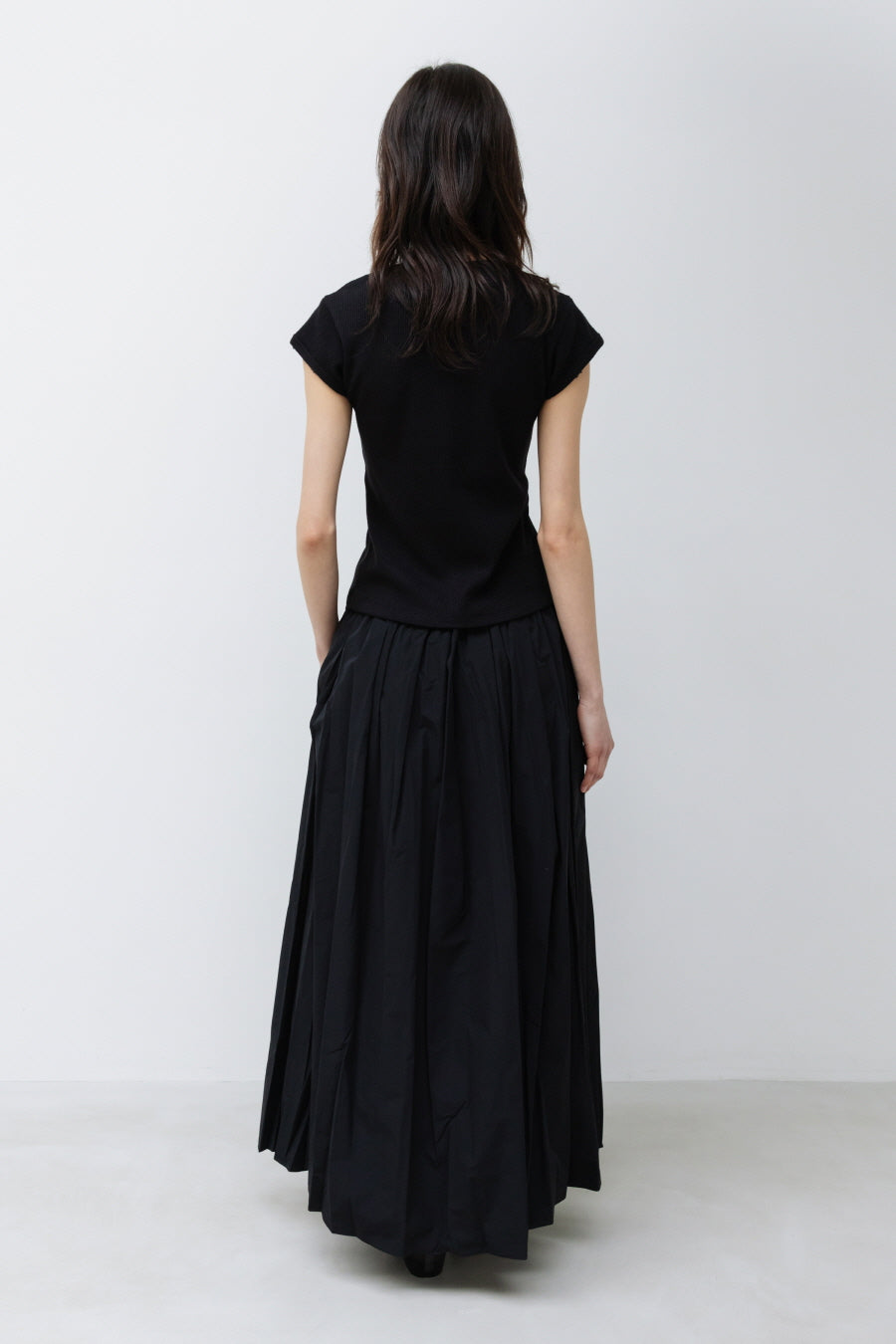 Insilence - Maxi Crease Skirt (Black) product image 7 | TRAB K-Fashion Australia