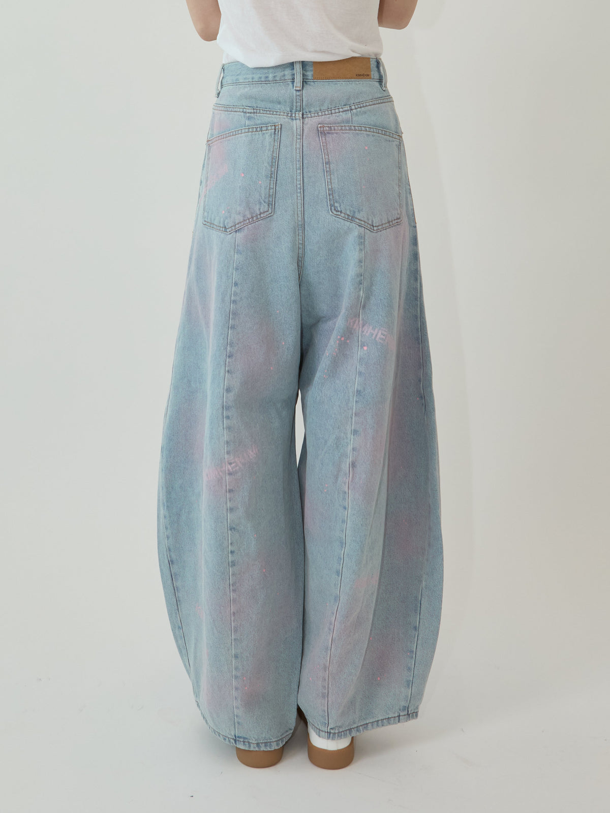 Kimhe Kim - Spray Dyed Balloon Fit Jeans (Sky Blue/Pink) product image 5 | TRAB K-Fashion Australia