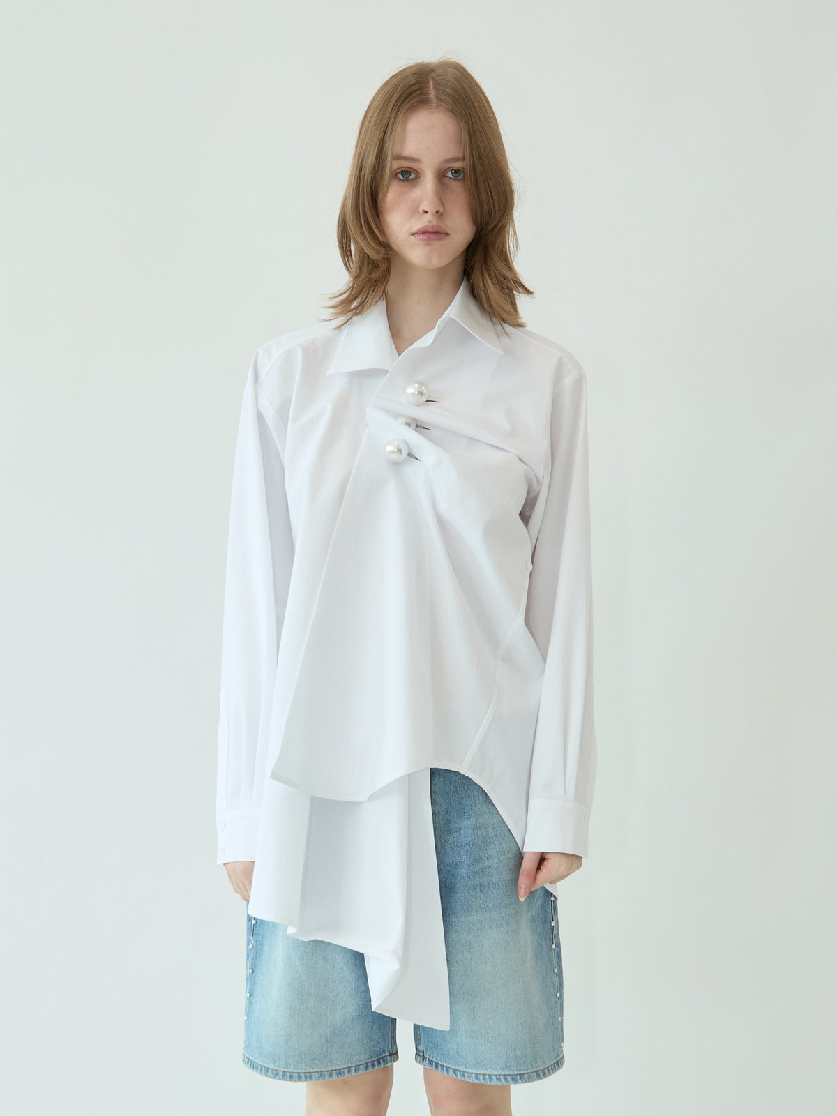 Kimhe Kim - Venus Shirt (White) product image 1 | TRAB K-Fashion Australia