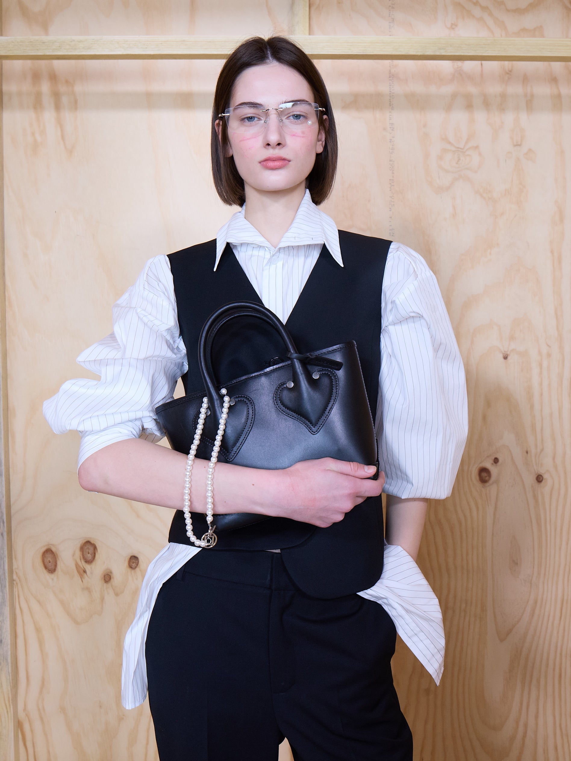 Kimhe Kim - L'amour Bucket Bag (Black) product image 4 | TRAB K-Fashion Australia