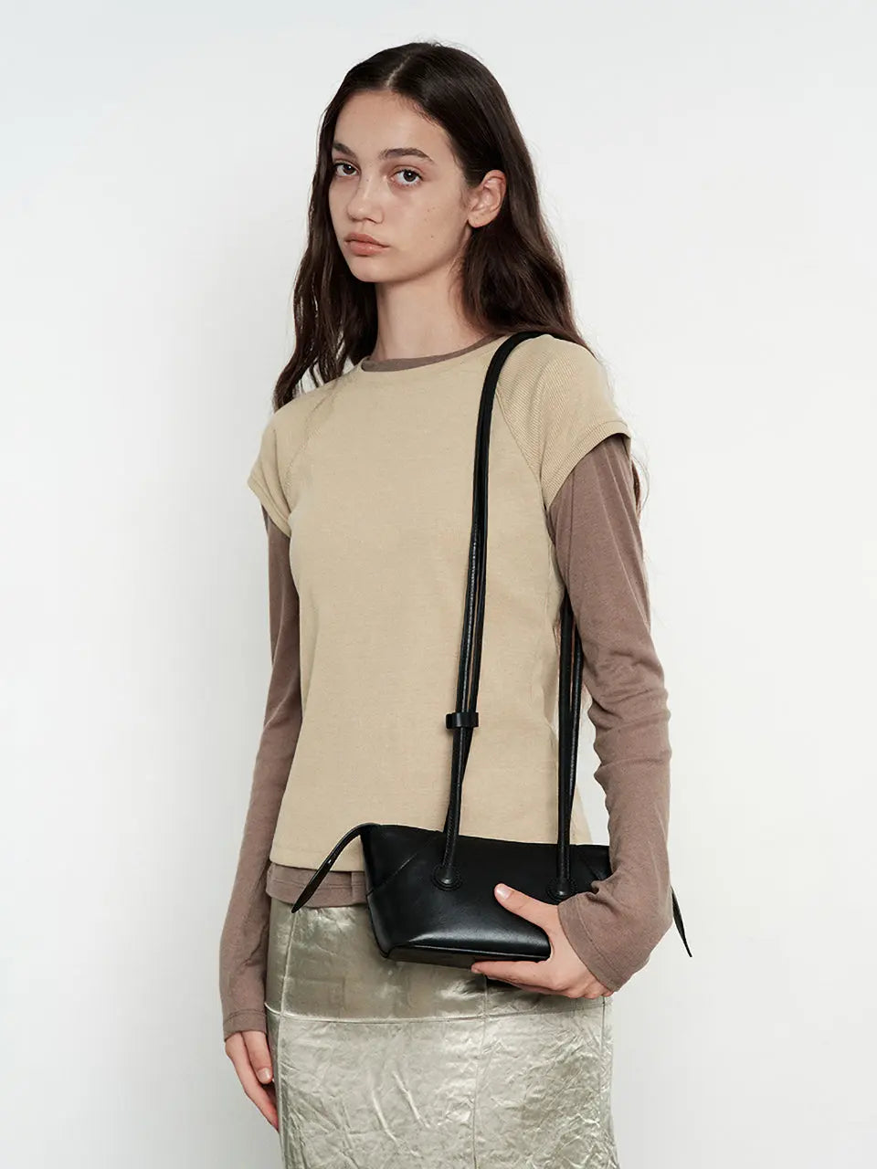 Marge Sherwood - Boat Shopper Small (Black Pull-Up) product image 2 | TRAB K-Fashion Australia