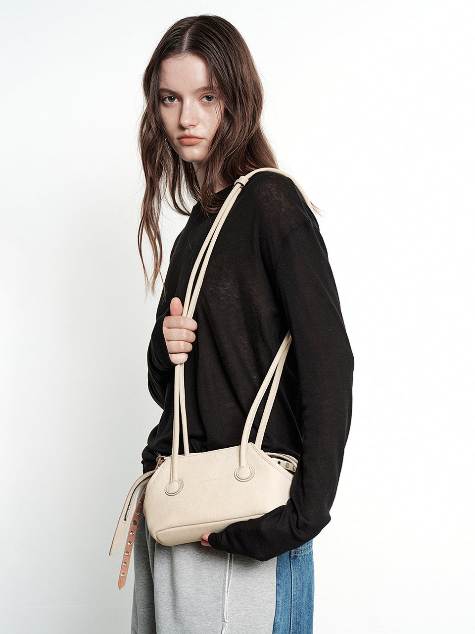 Marge Sherwood - Boat Shopper Small (Nude Nubuck) product image 2 | TRAB K-Fashion Australia