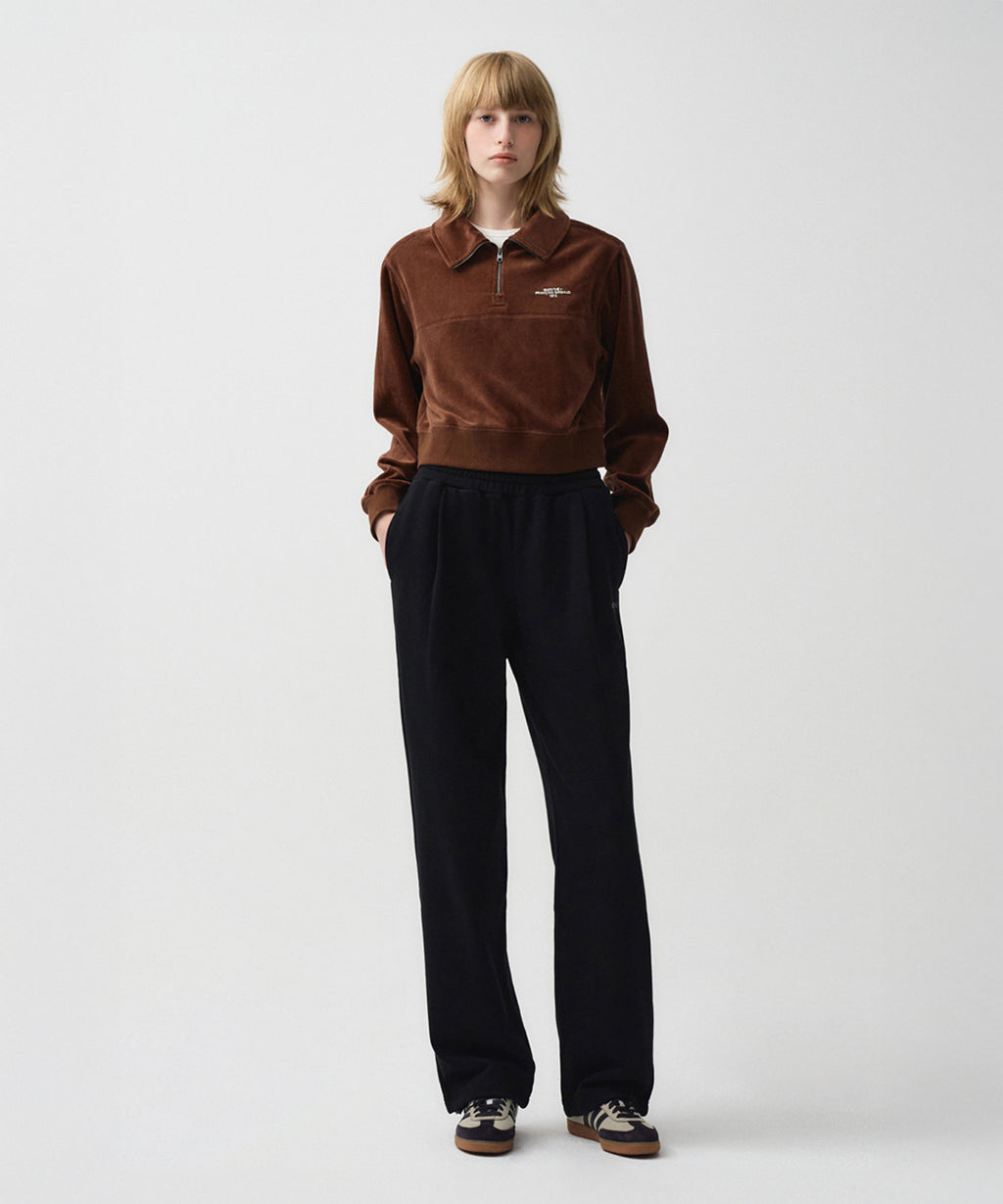 Marithe & Francois Girbaud - Regular Logo One Tuck Wide Sweatpants (Black) product image 4 | TRAB K-Fashion Australia