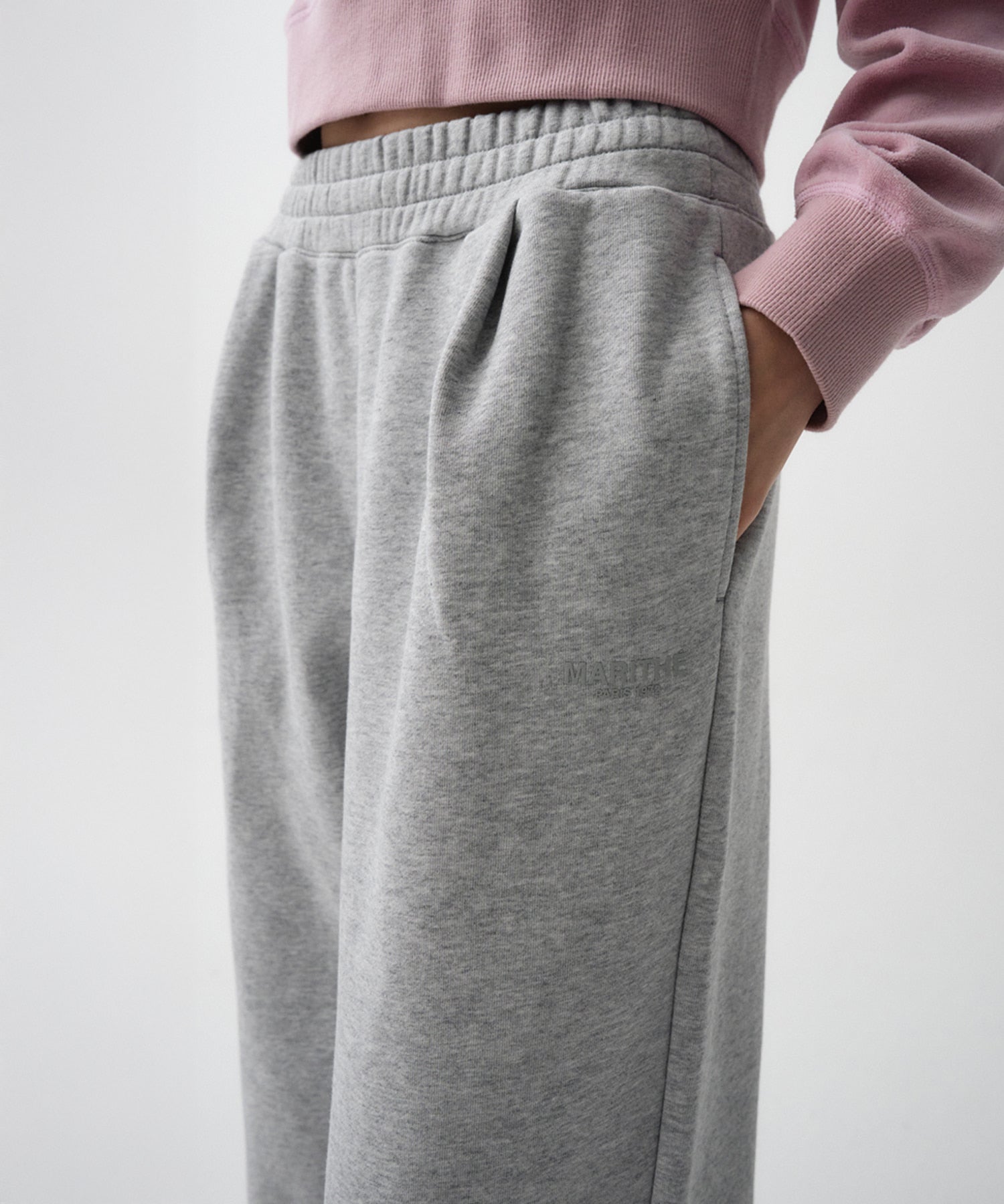 Marithe & Francois Girbaud - Regular Logo One Tuck Wide Sweatpants (Heather Gray) product image 5 | TRAB K-Fashion Australia