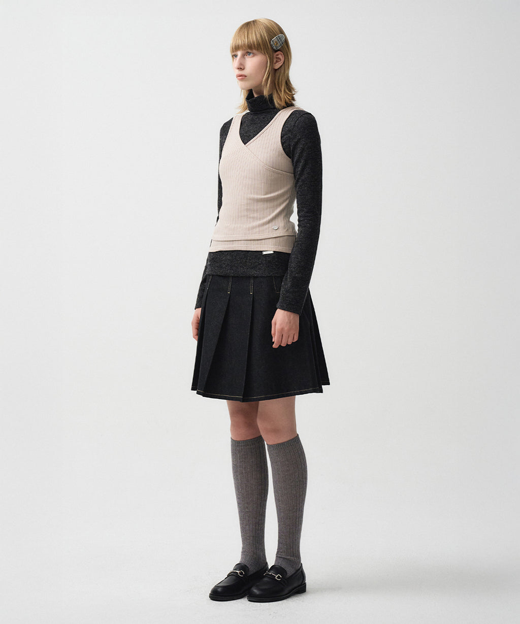 Marithe & Francois Girbaud - Layered Simple Logo Pendant Sleeveless (Beige) product image 4 | TRAB K-Fashion Australia