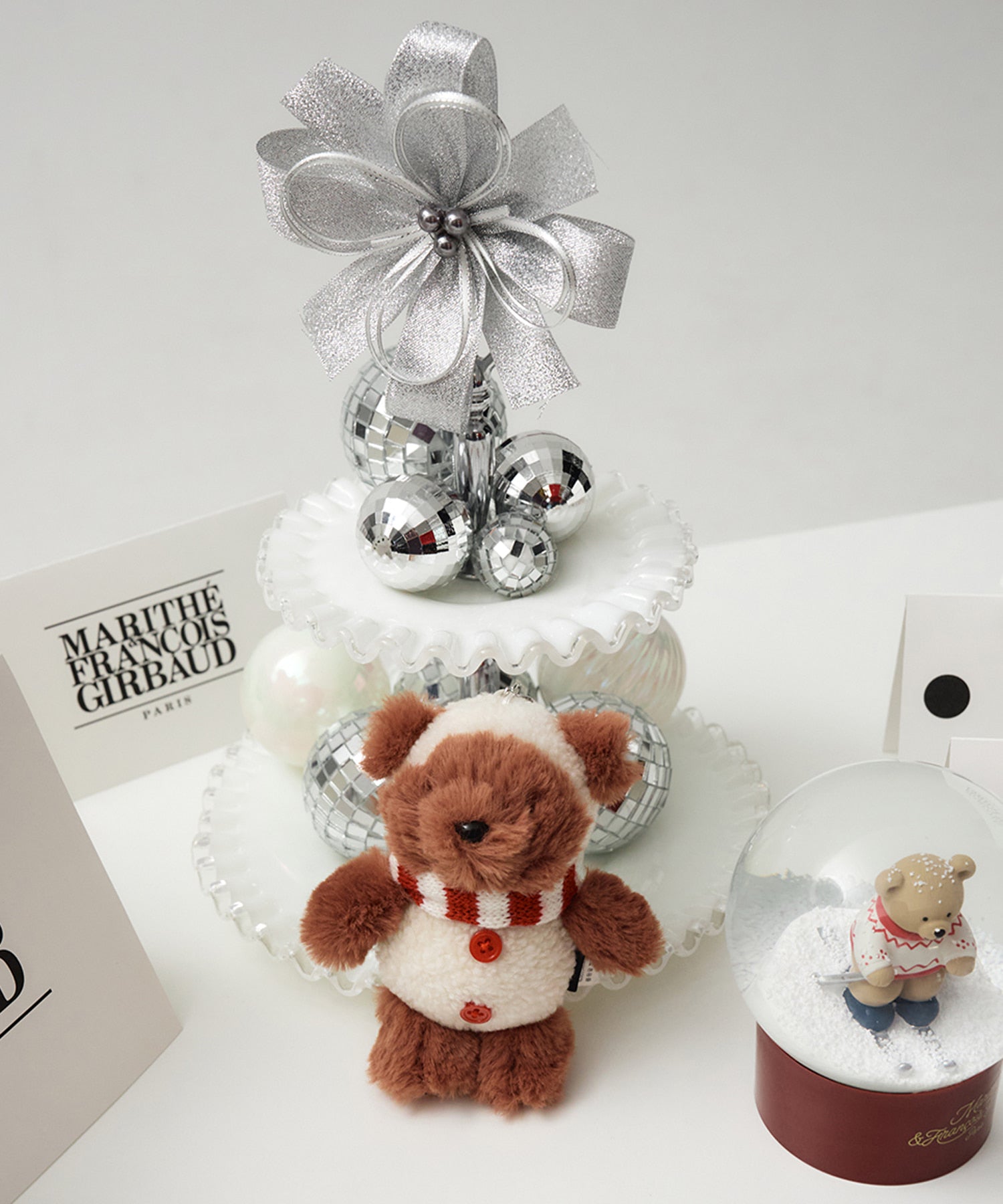 Marithe & Francois Girbaud - Snow Frang Keyring (White) product image 5 | TRAB K-Fashion Australia