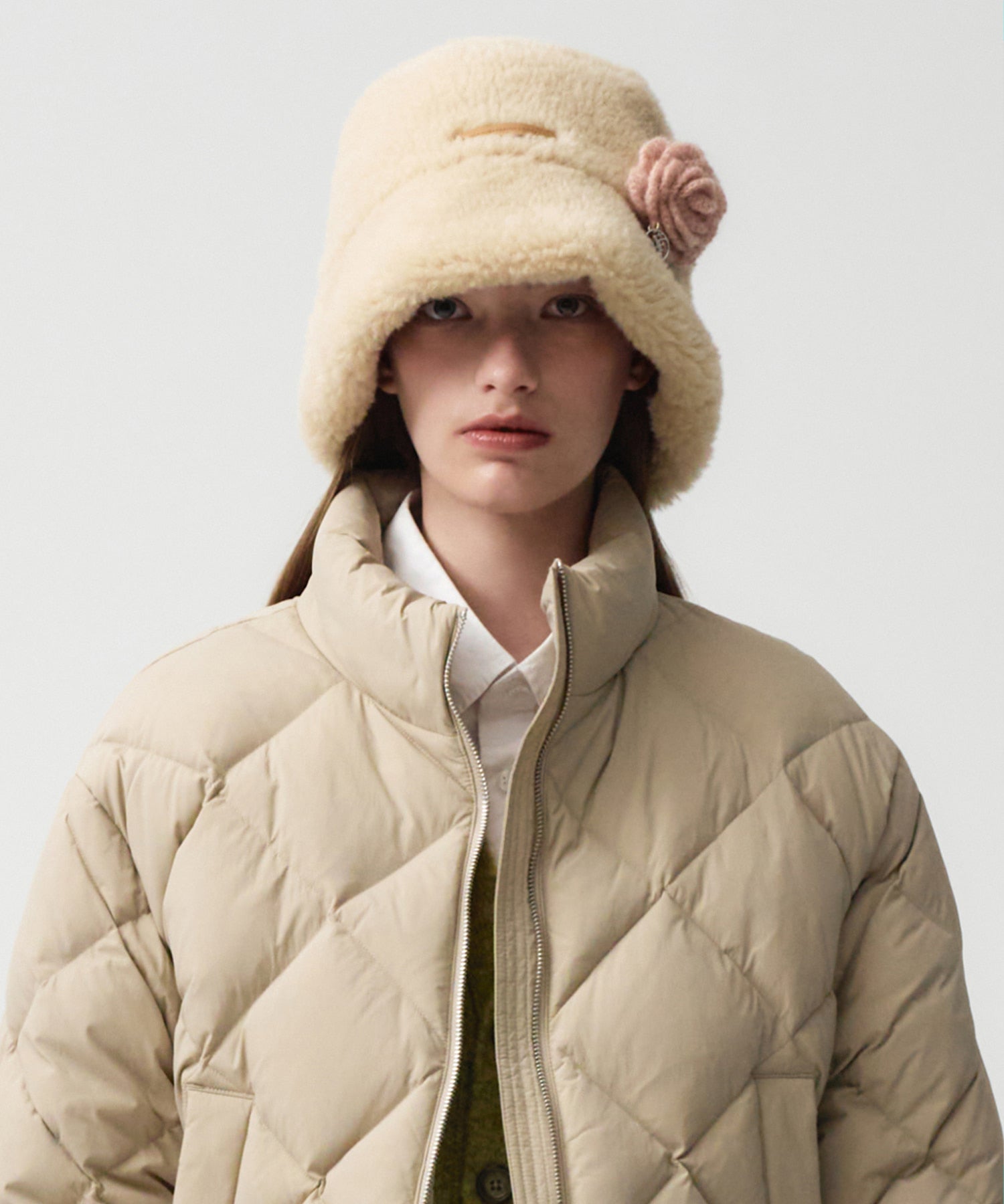 Marithe & Francois Girbaud - Circle Logo Flower Brooch (Gray Pink) product image 5 | TRAB K-Fashion Australia