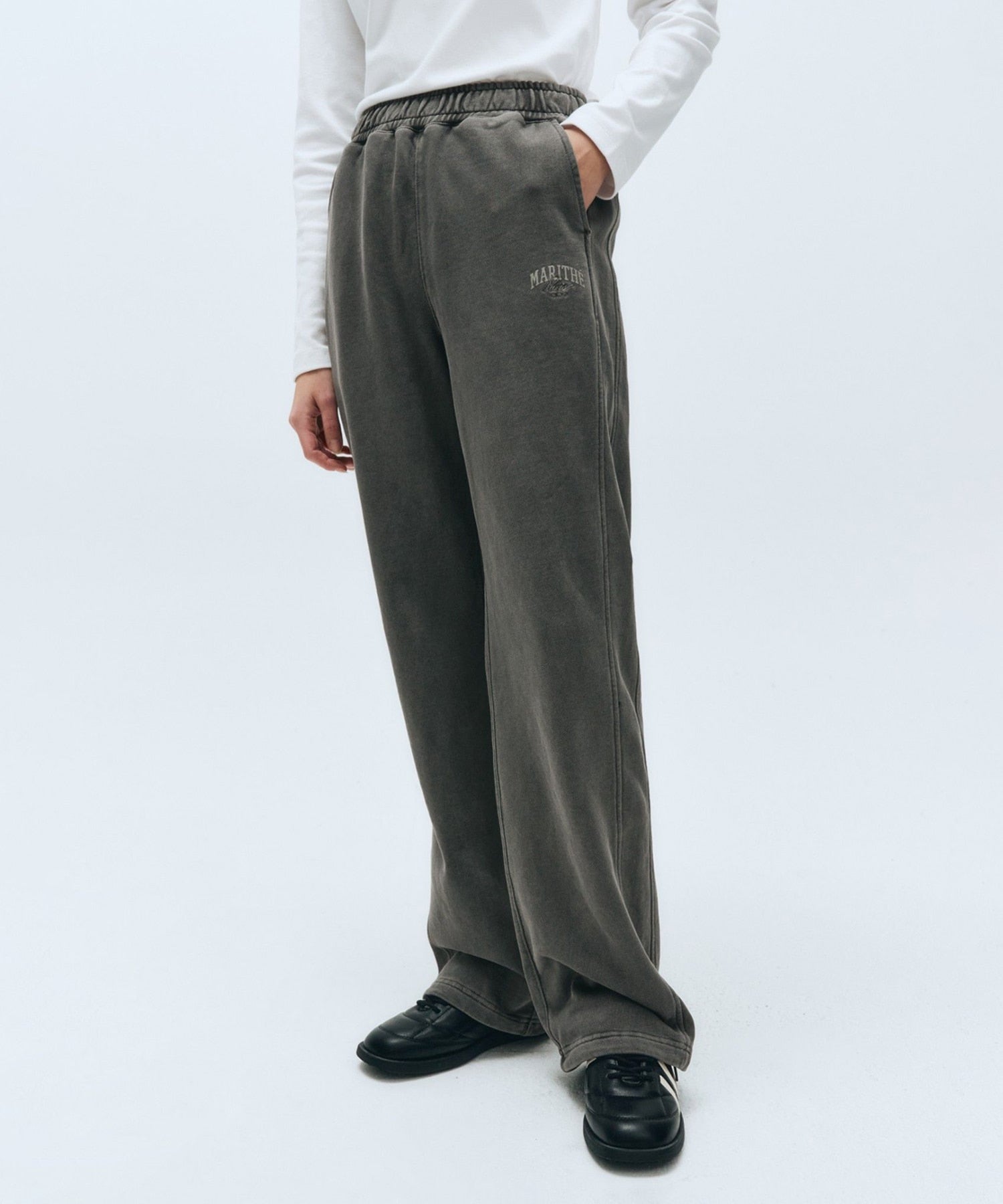 Marithe & Francois Girbaud - Pigment Side Panel Wide Sweat Pants (Charcoal) product image 4 | TRAB K-Fashion Australia
