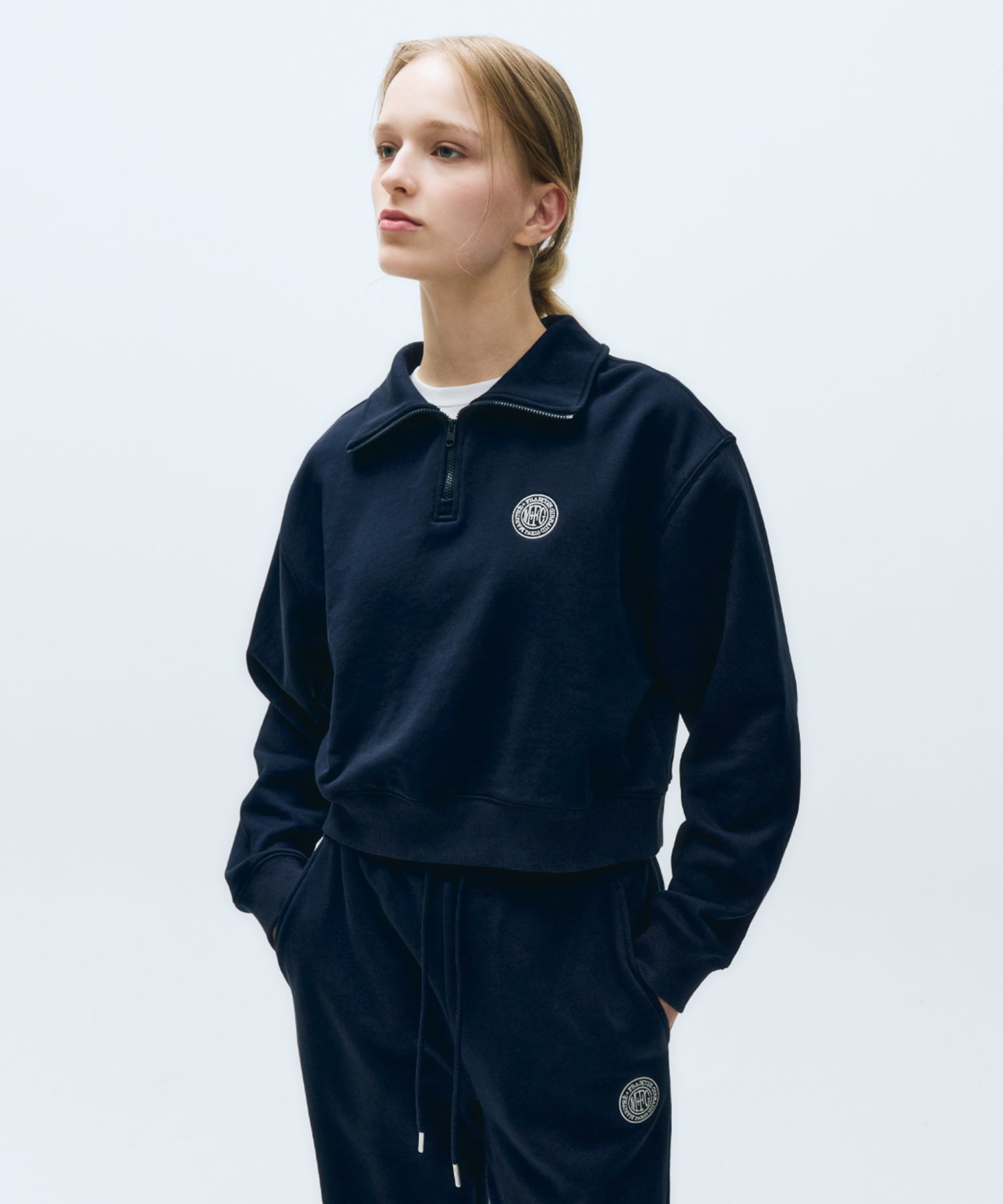 Marithe & Francois Girbaud - Mouvement W Crop Sweatshirts (Navy) product image 2 | TRAB K-Fashion Australia