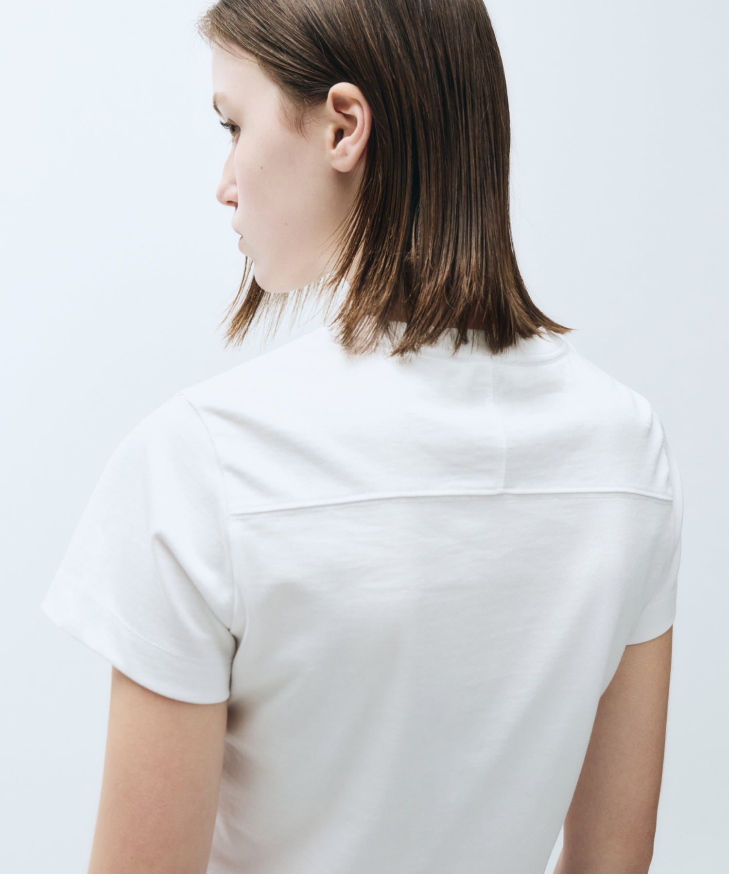 Marithe & Francois Girbaud - Mouvement W Circle Wappen Aerocool Crop Tee (White) product image 2 | TRAB K-Fashion Australia