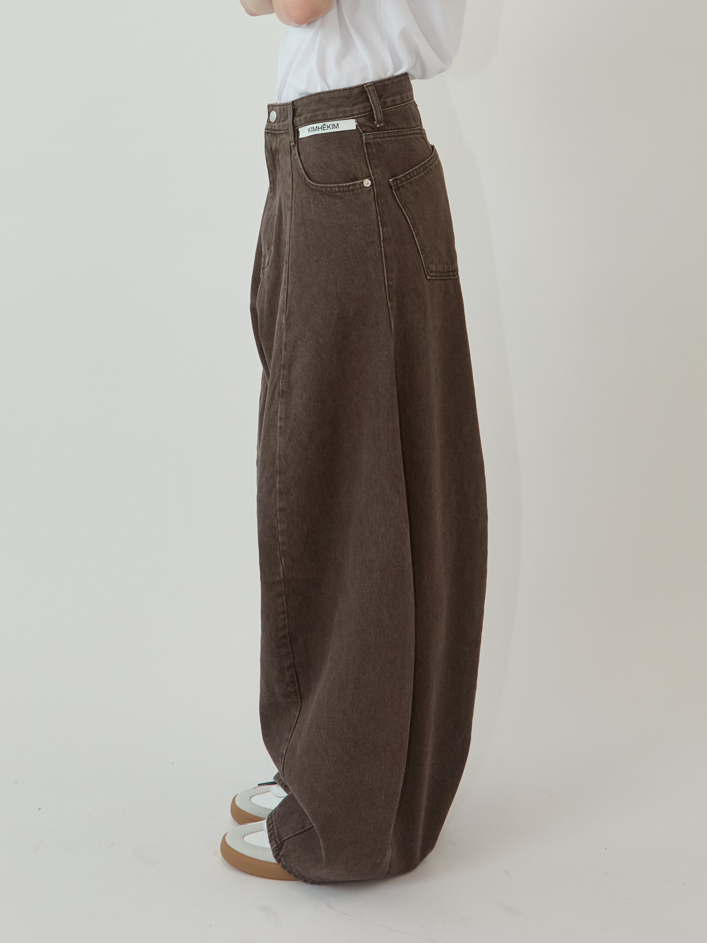 Kimhe Kim - Balloon Denim Pants (Brown) product image 4 | TRAB K-Fashion Australia