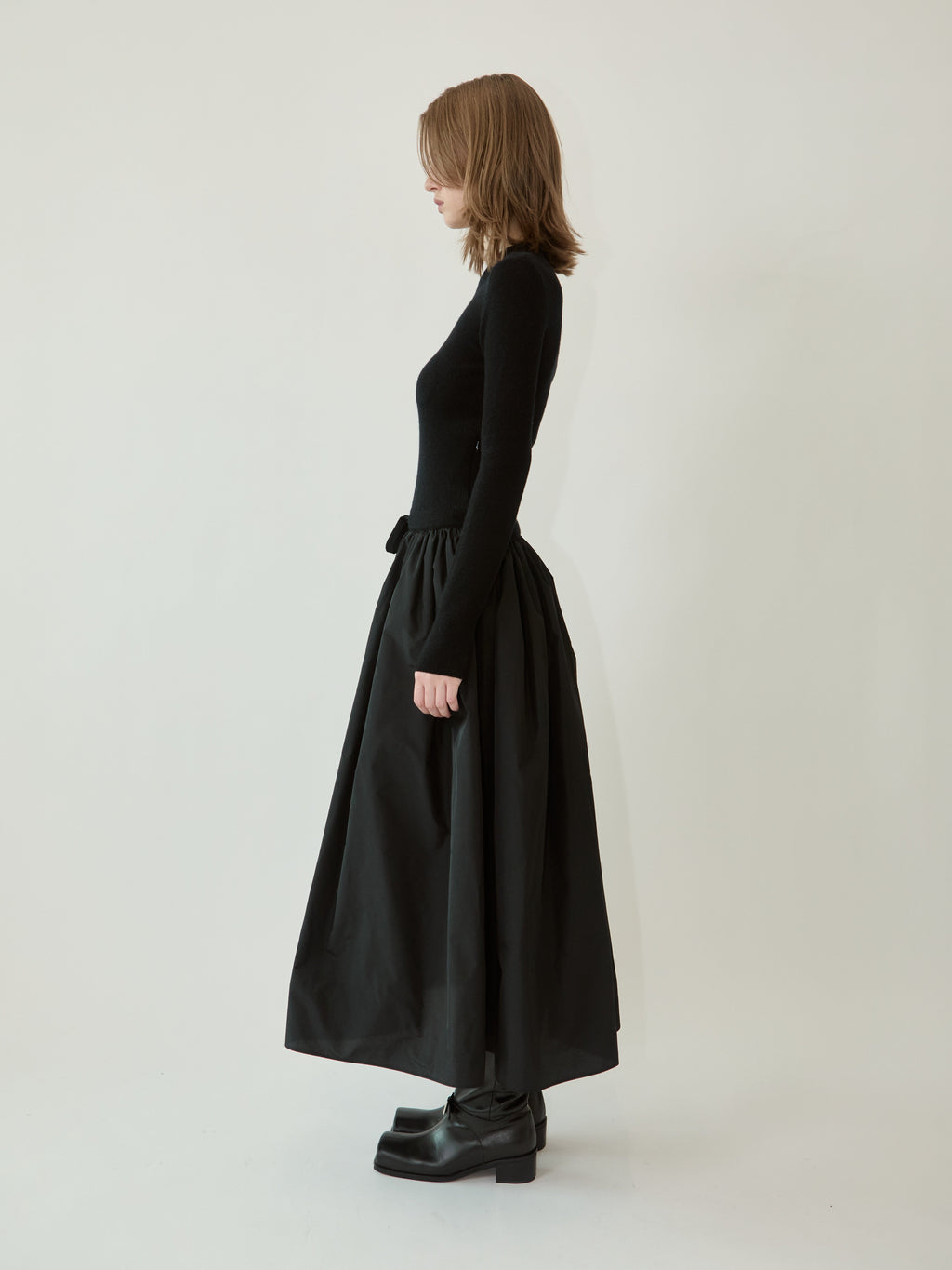 Kimhe Kim - Amelie Knit Long Dress (Black) product image 3 | TRAB K-Fashion Australia