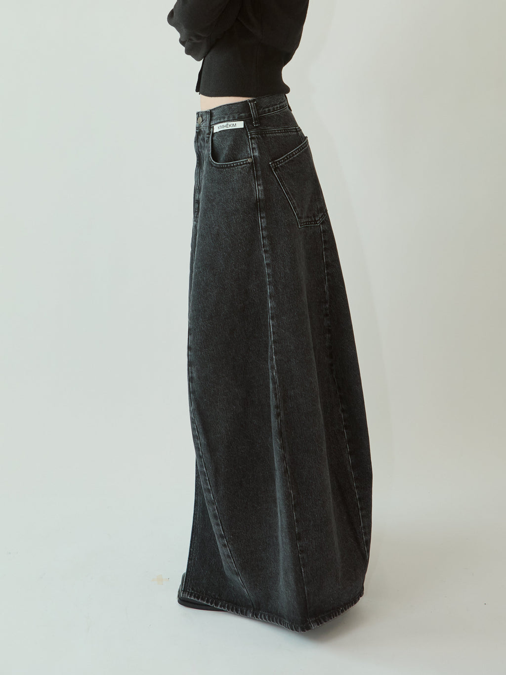 Kimhe Kim - Julia Balloon Denim Skirt (Black) product image 4 | TRAB K-Fashion Australia