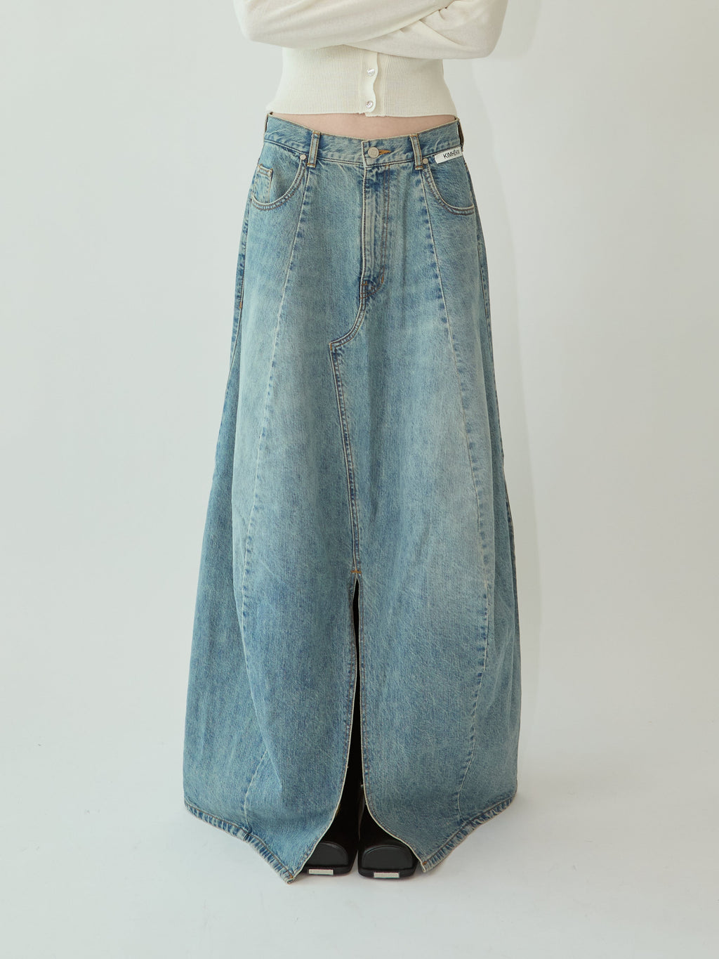 Kimhe Kim - Julia Balloon Denim Skirt (Blue) product image 2 | TRAB K-Fashion Australia