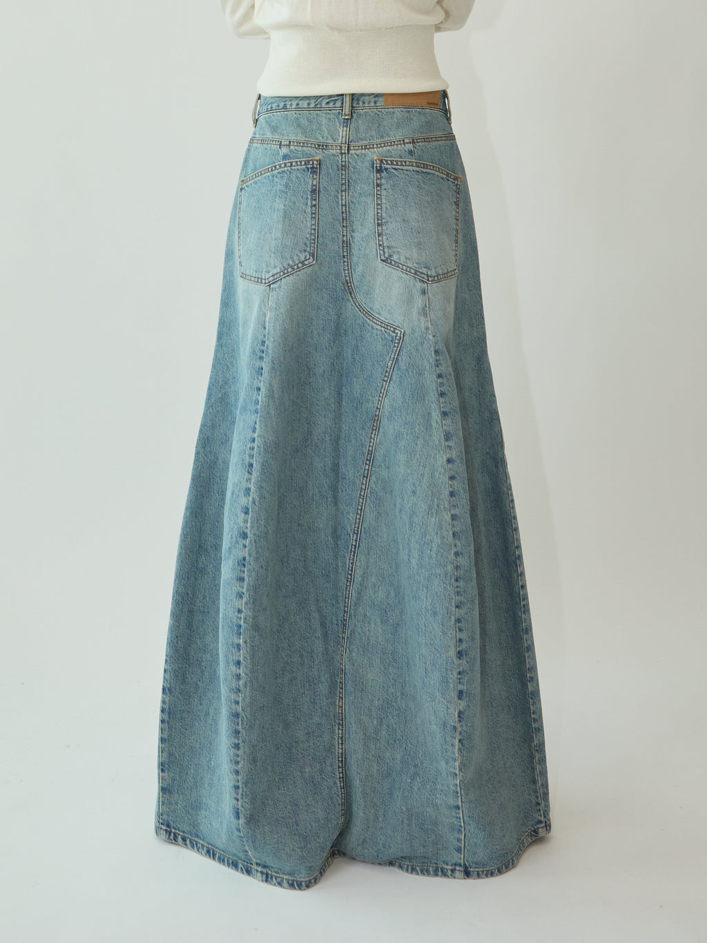 Kimhe Kim - Julia Balloon Denim Skirt (Blue) product image 5 | TRAB K-Fashion Australia