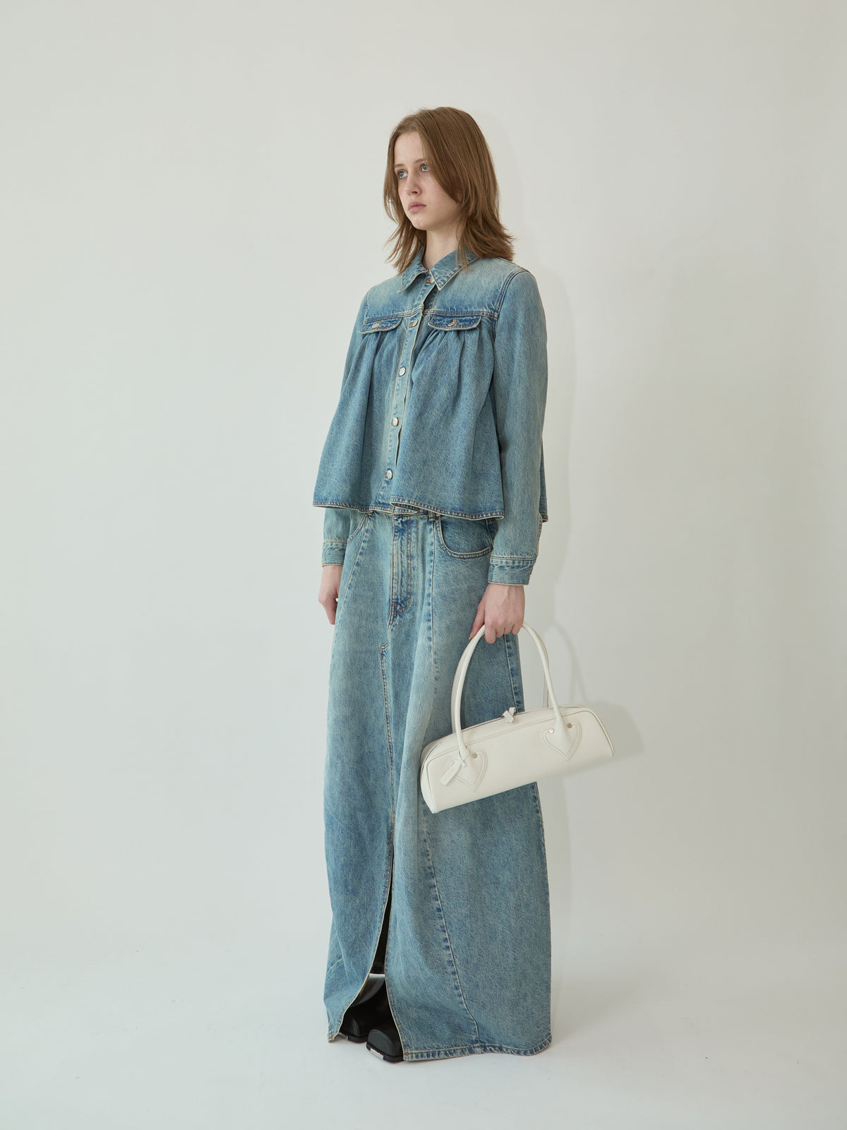 Kimhe Kim - L'amour Flute Bag (White) product image 1 | TRAB K-Fashion Australia
